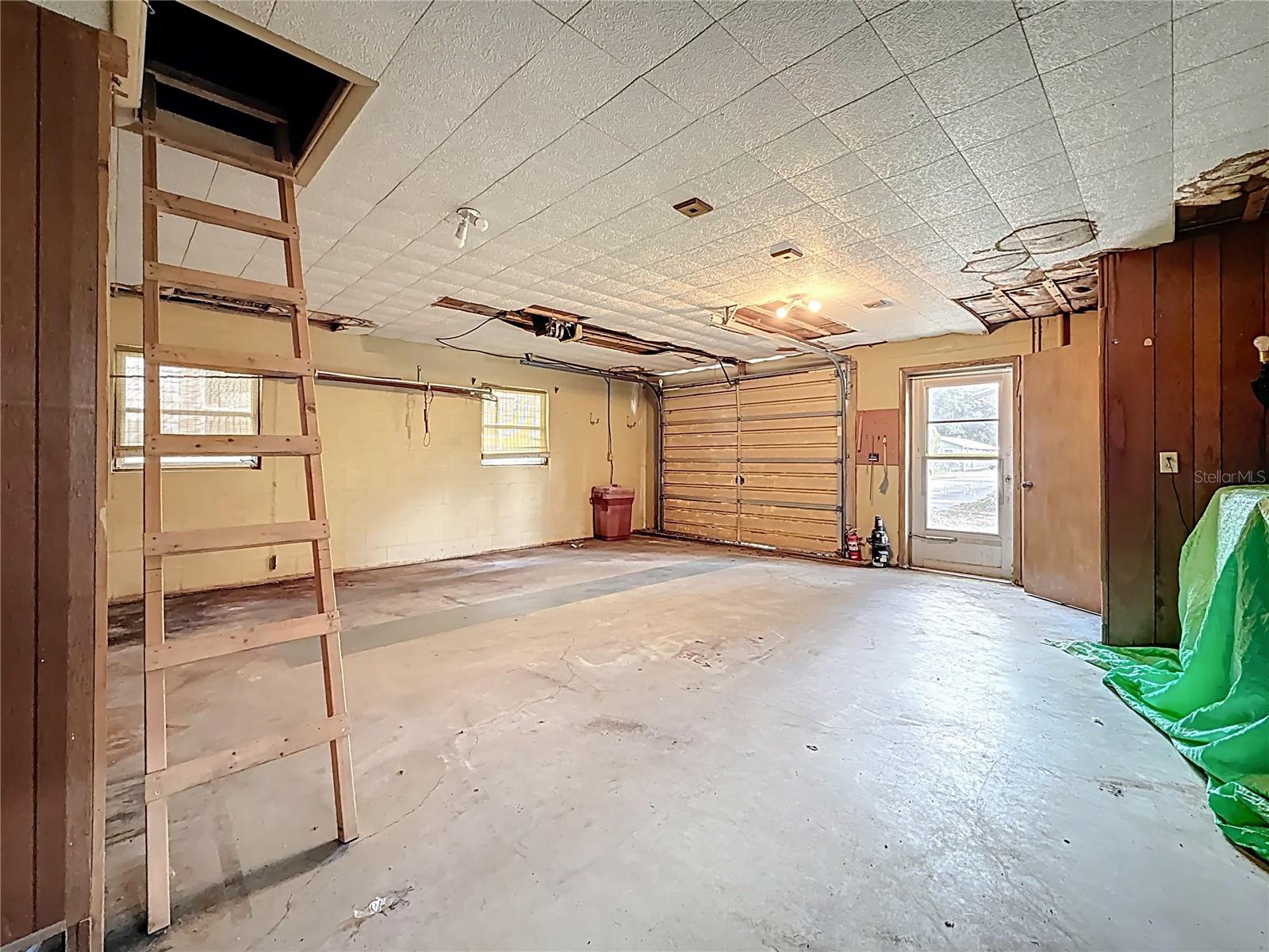 Image 38 of 63 For 38327 Palm Grove Drive