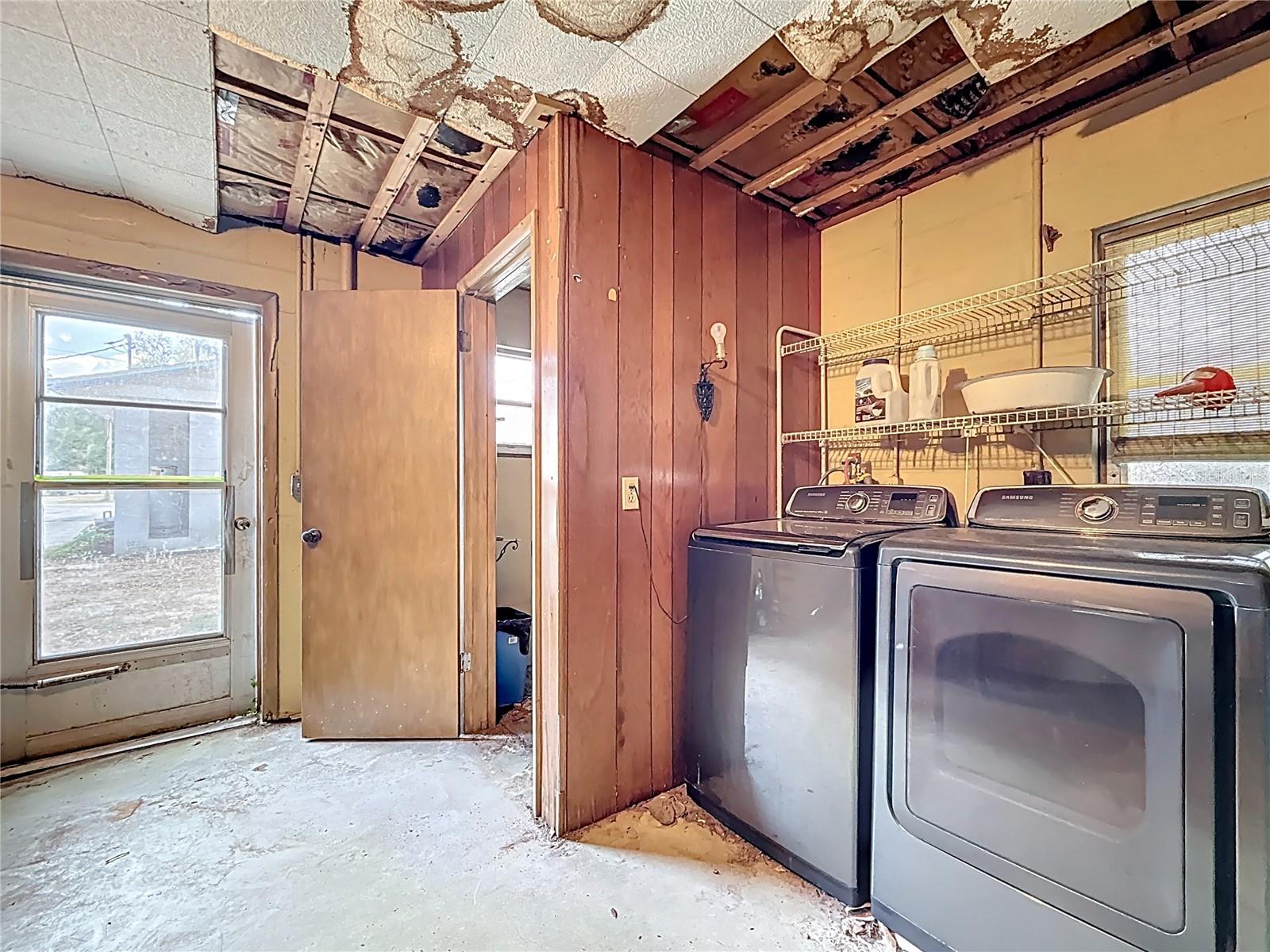 Image 41 of 63 For 38327 Palm Grove Drive