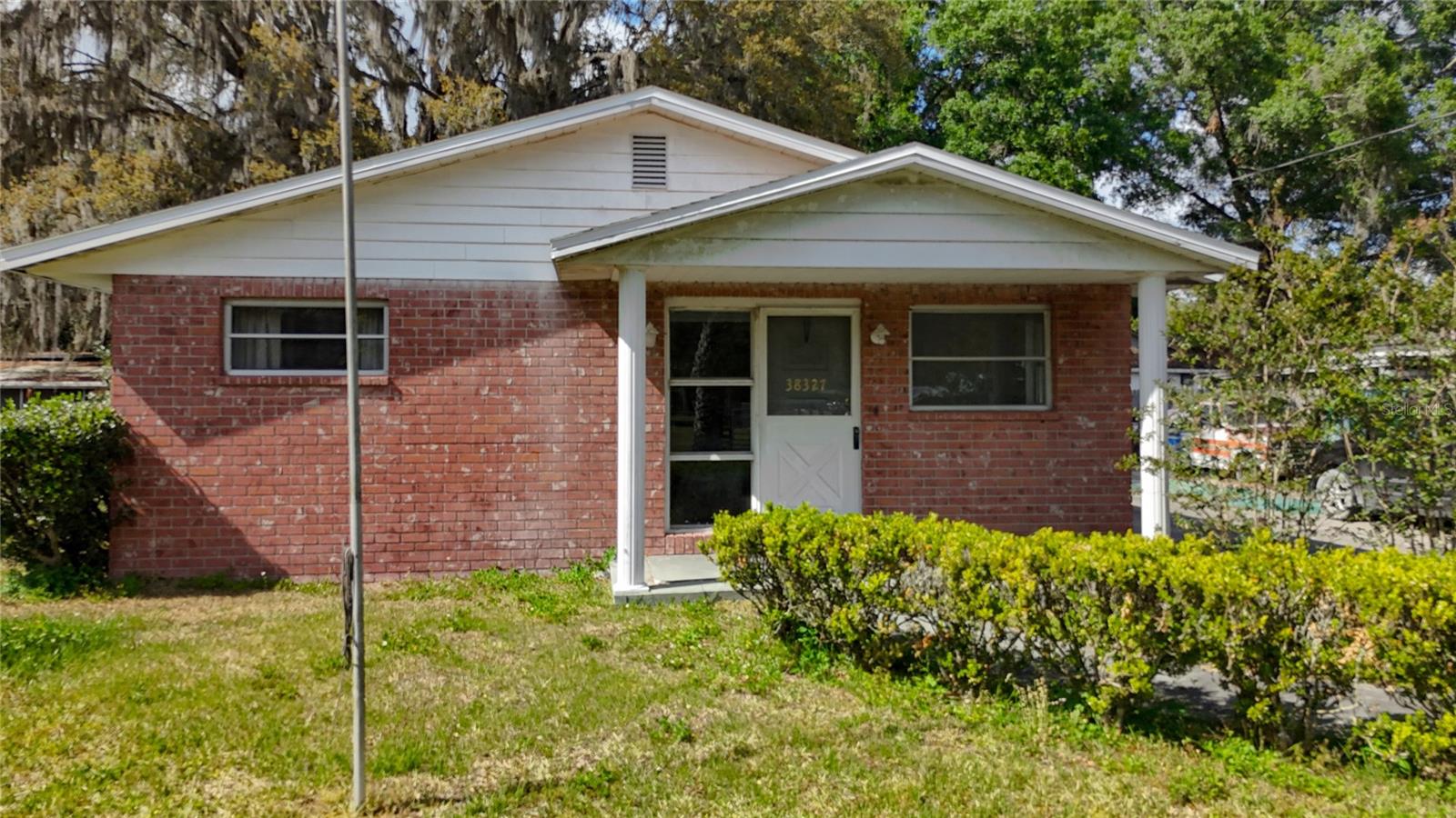 Image 7 of 63 For 38327 Palm Grove Drive