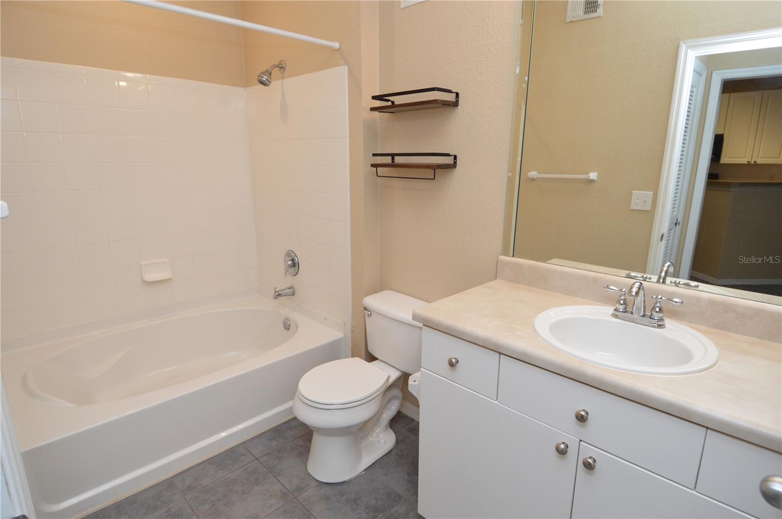 Image 22 of 65 For 4221 Spruce Street 2229