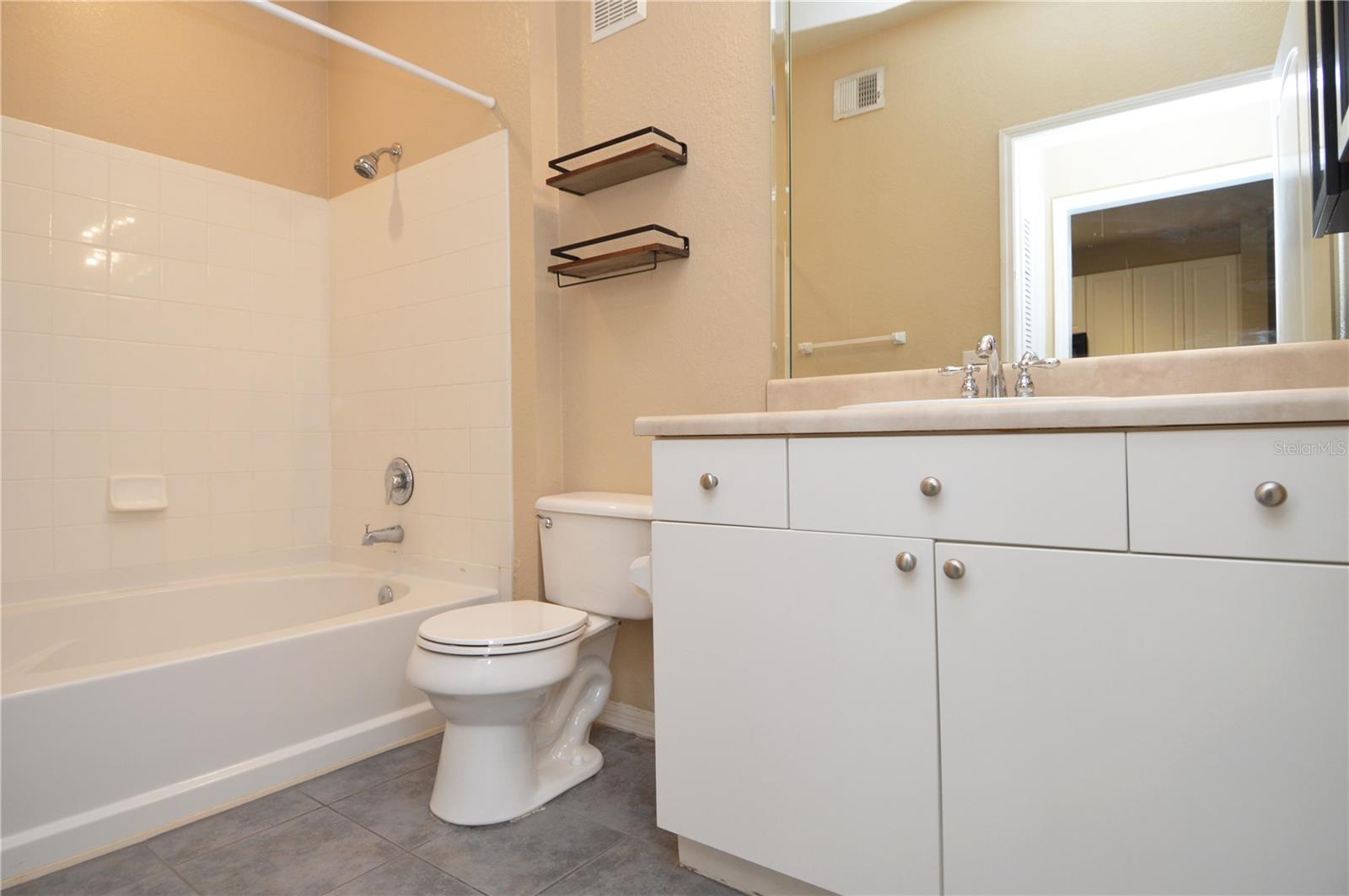 Image 23 of 65 For 4221 Spruce Street 2229