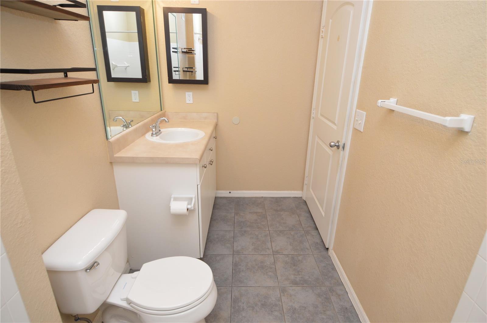 Image 25 of 65 For 4221 Spruce Street 2229