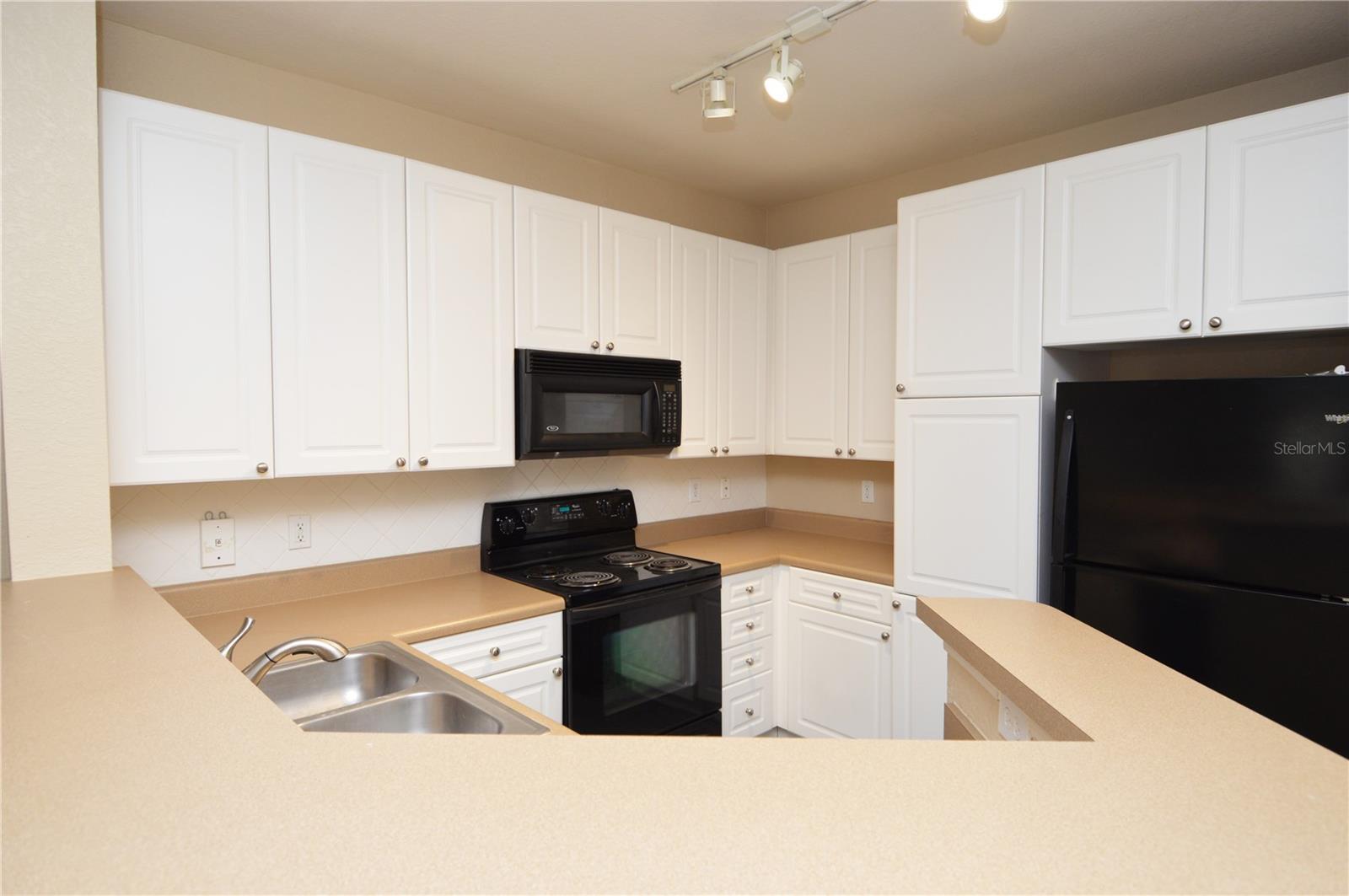 Image 8 of 65 For 4221 Spruce Street 2229