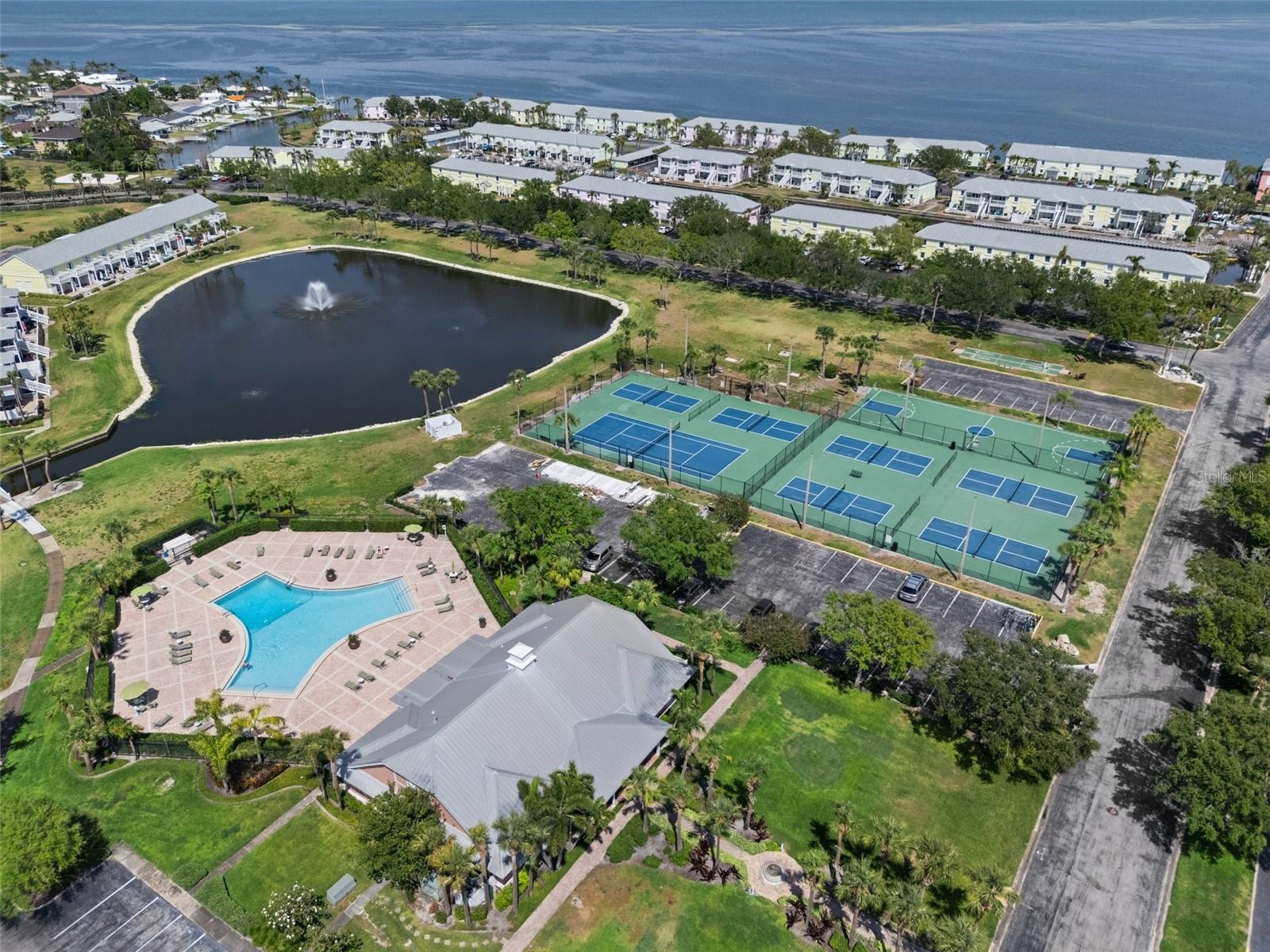 Image 67 of 69 For 5174 Beach Drive Se B