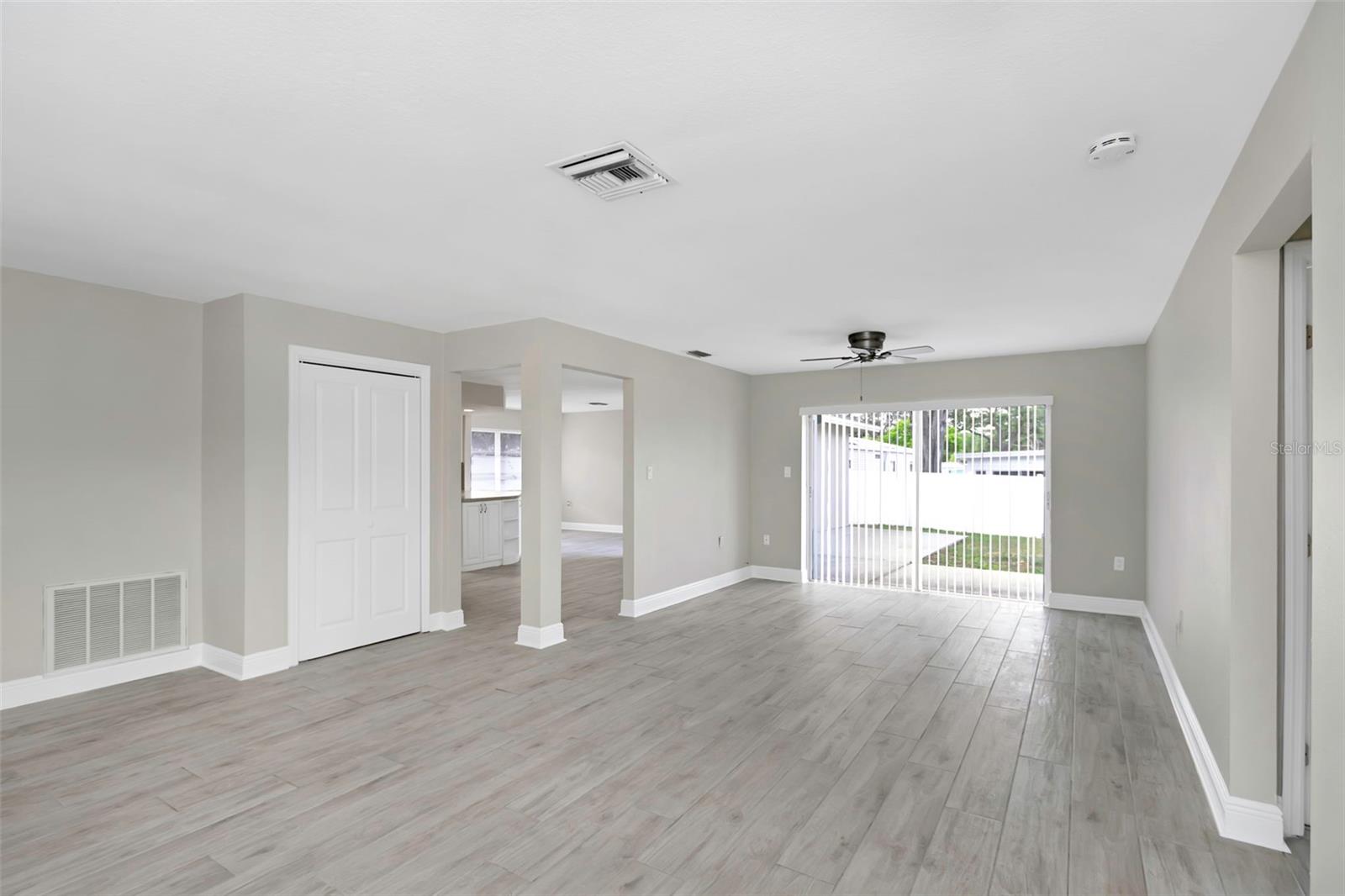 Image 7 of 30 For 105 Timberview Drive