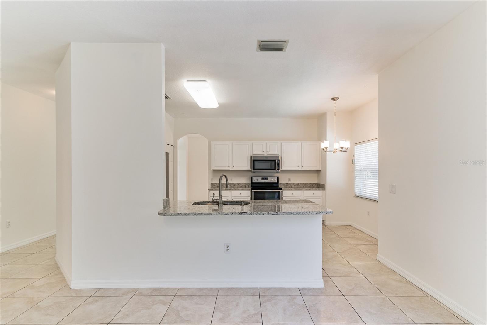 Image 11 of 29 For 2433 Huron Circle