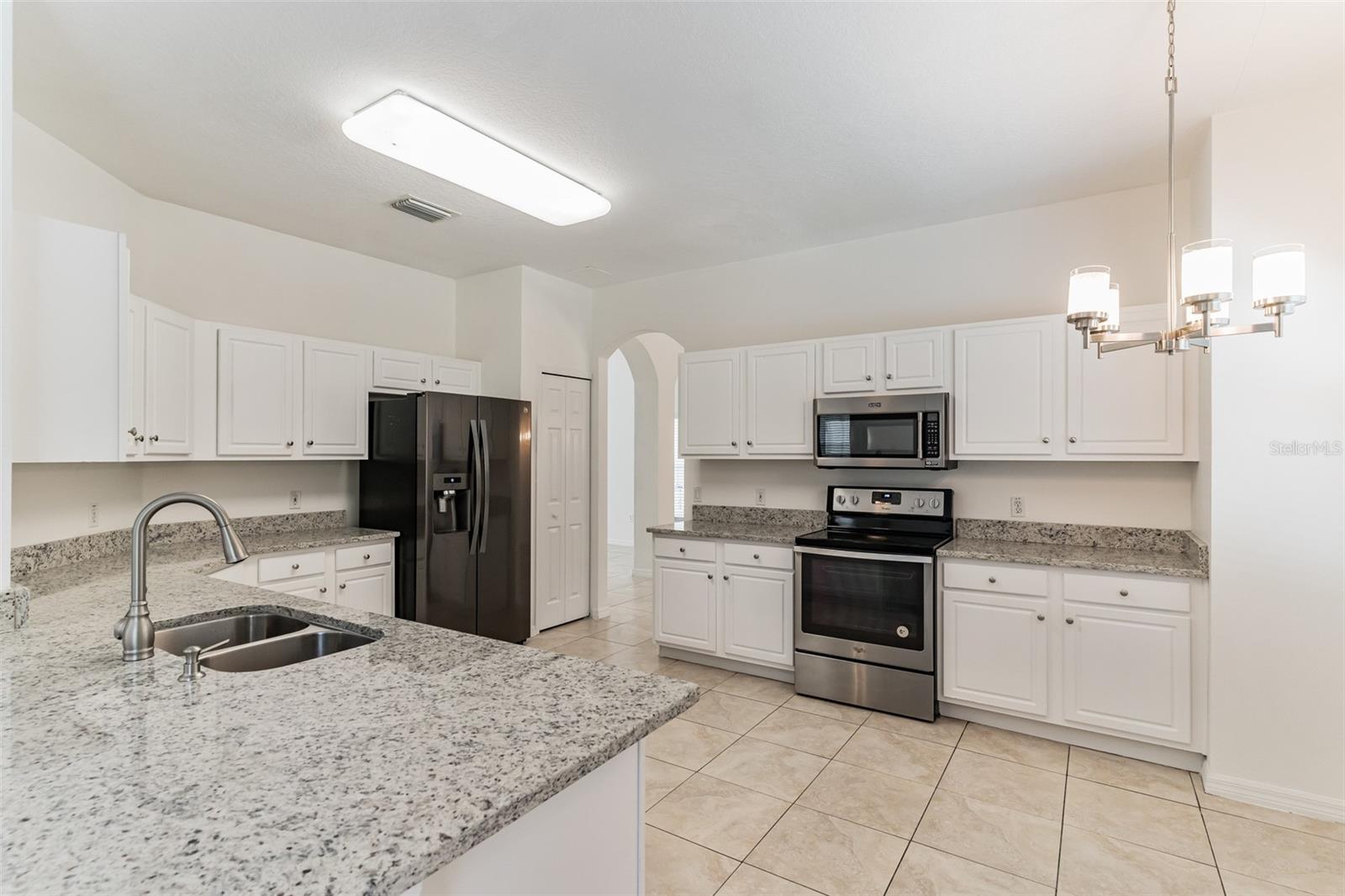 Image 12 of 29 For 2433 Huron Circle