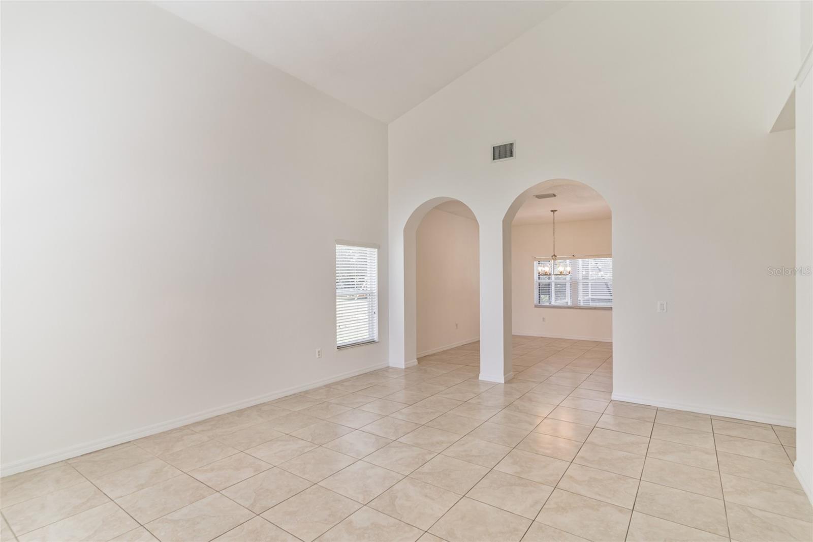 Image 8 of 29 For 2433 Huron Circle