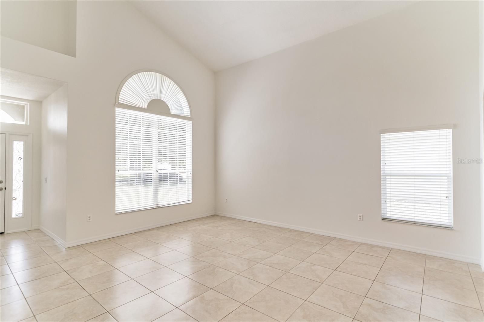 Image 9 of 29 For 2433 Huron Circle