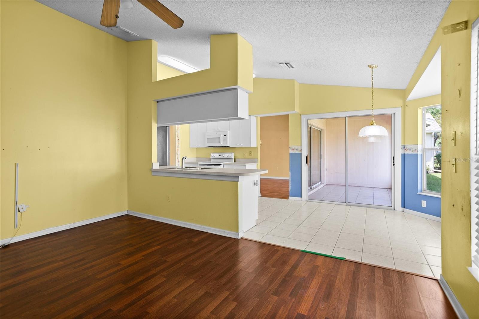 Image 10 of 62 For 1046 Almondwood Drive