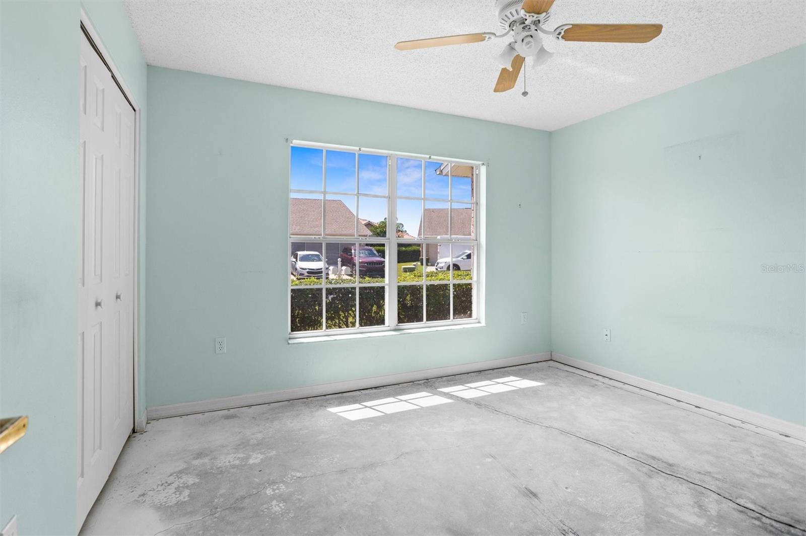 Image 22 of 62 For 1046 Almondwood Drive
