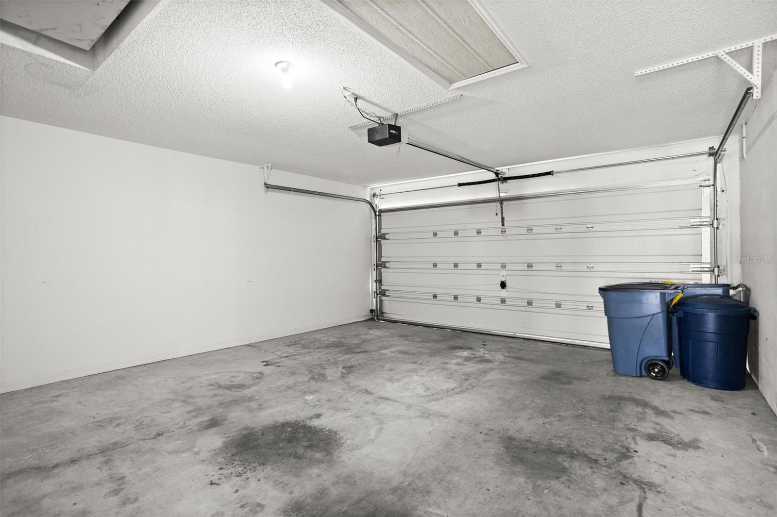 Image 28 of 62 For 1046 Almondwood Drive