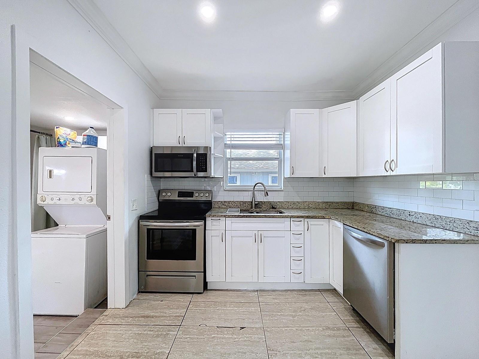 Image 12 of 31 For 3706 Ola Avenue