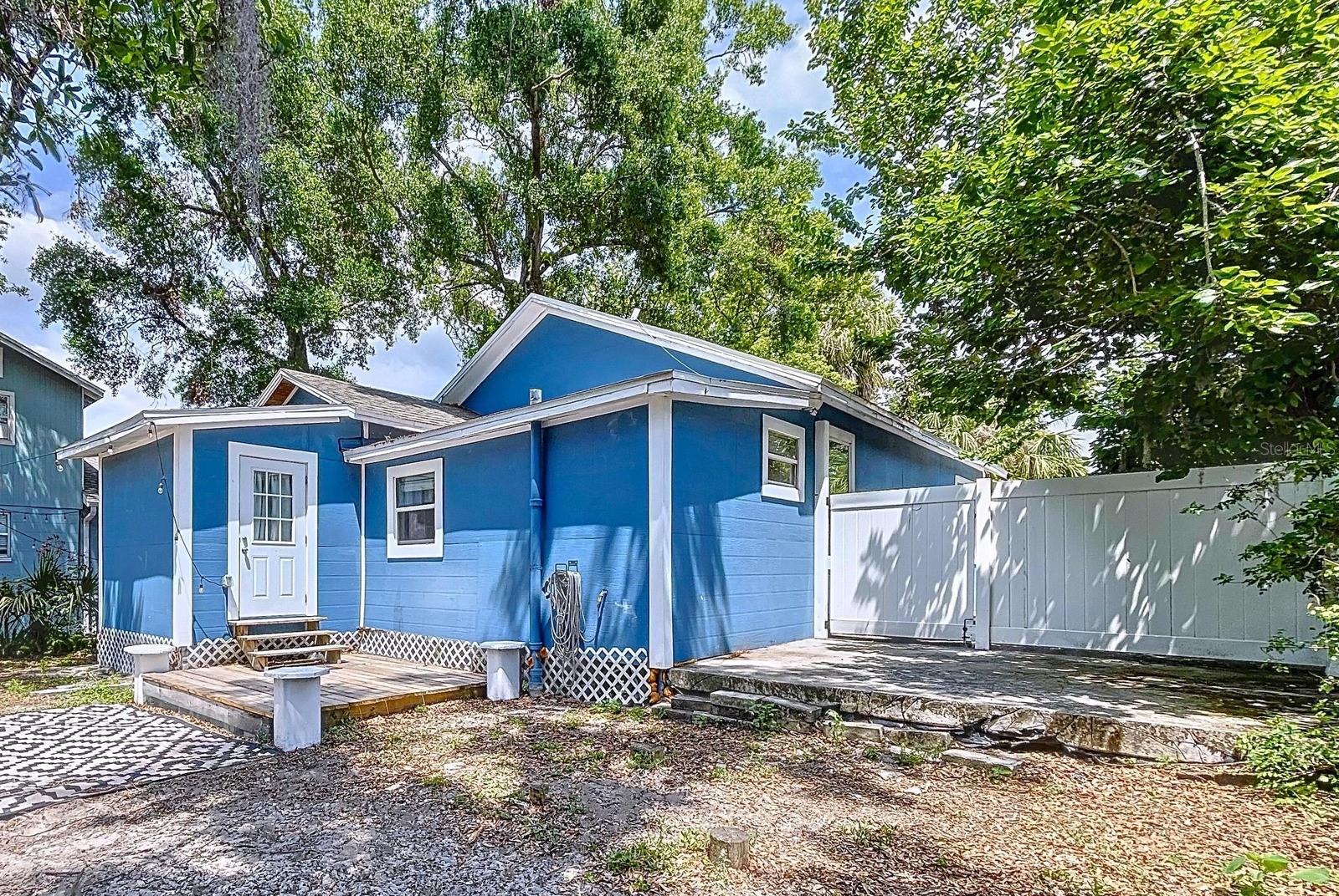 Image 4 of 31 For 3706 Ola Avenue