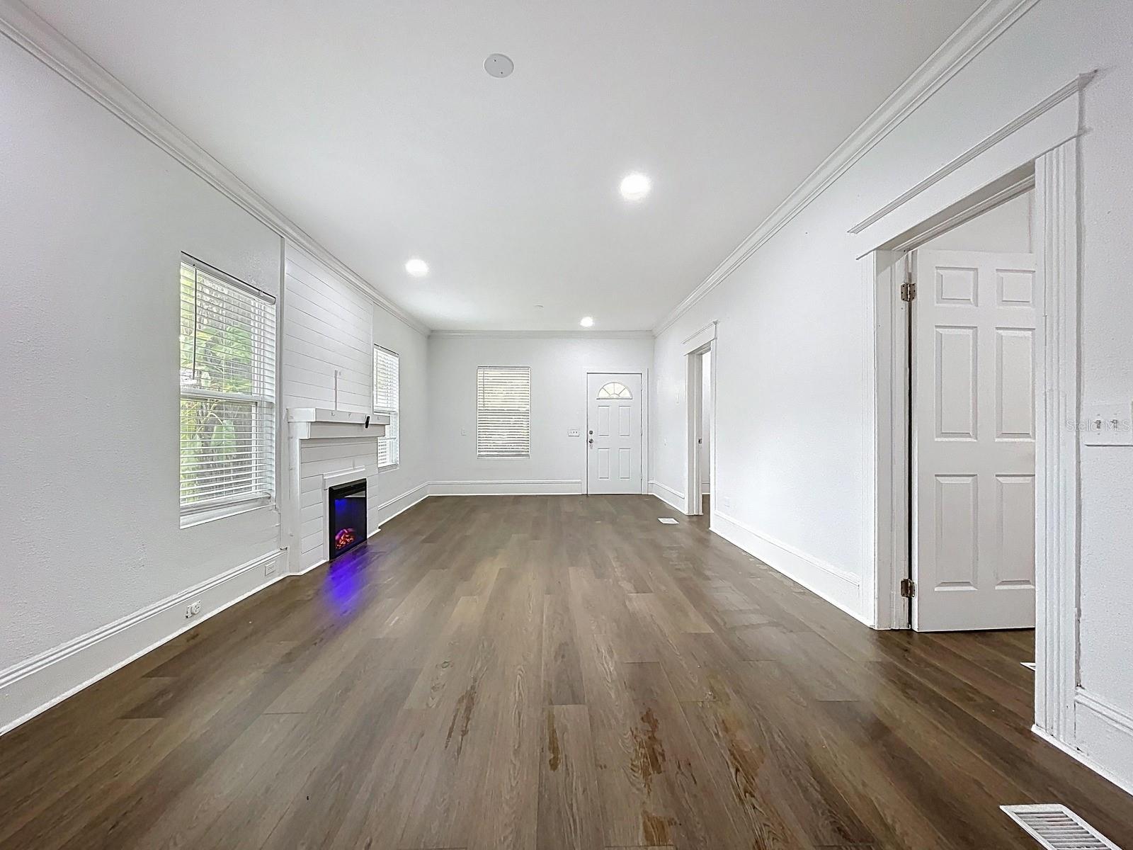 Image 7 of 31 For 3706 Ola Avenue