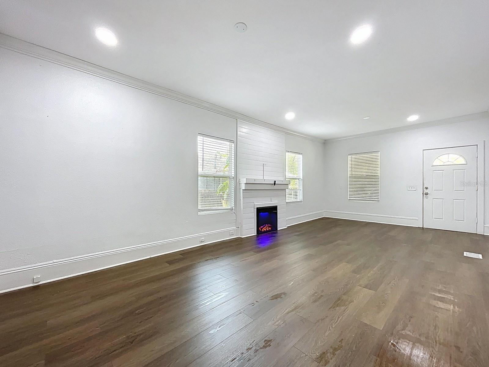 Image 8 of 31 For 3706 Ola Avenue