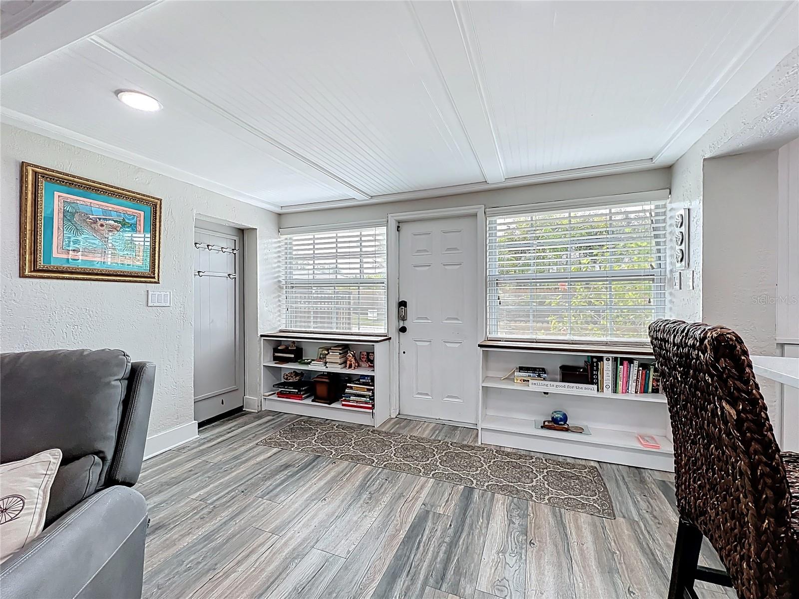 Image 19 of 52 For 4231 8th Street N