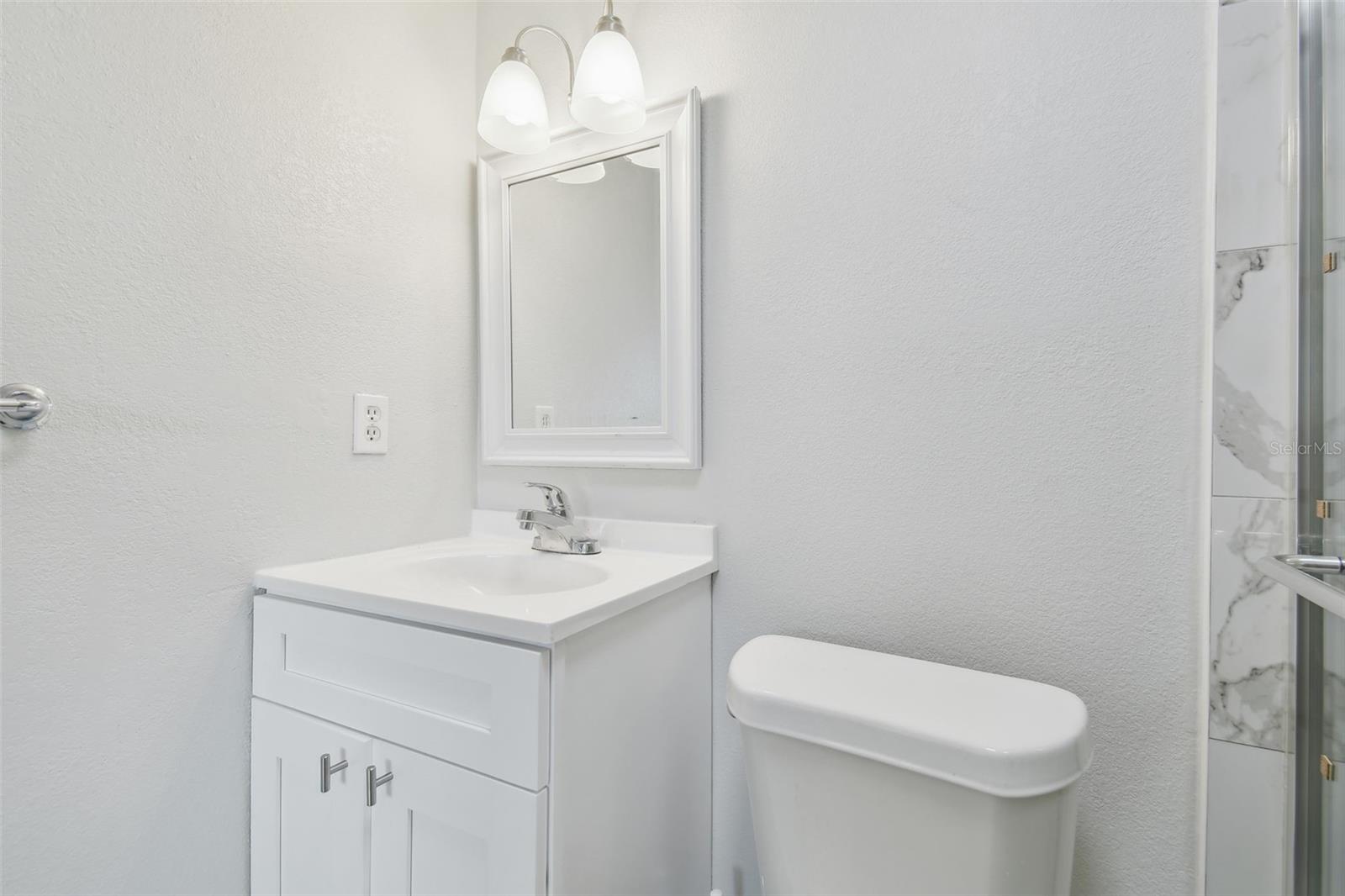 Image 18 of 79 For 4141 Dolphin Drive 4141