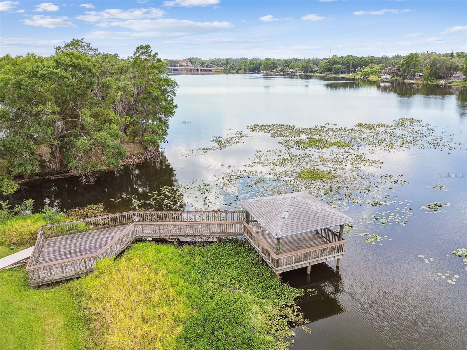 Image 30 of 79 For 4141 Dolphin Drive 4141