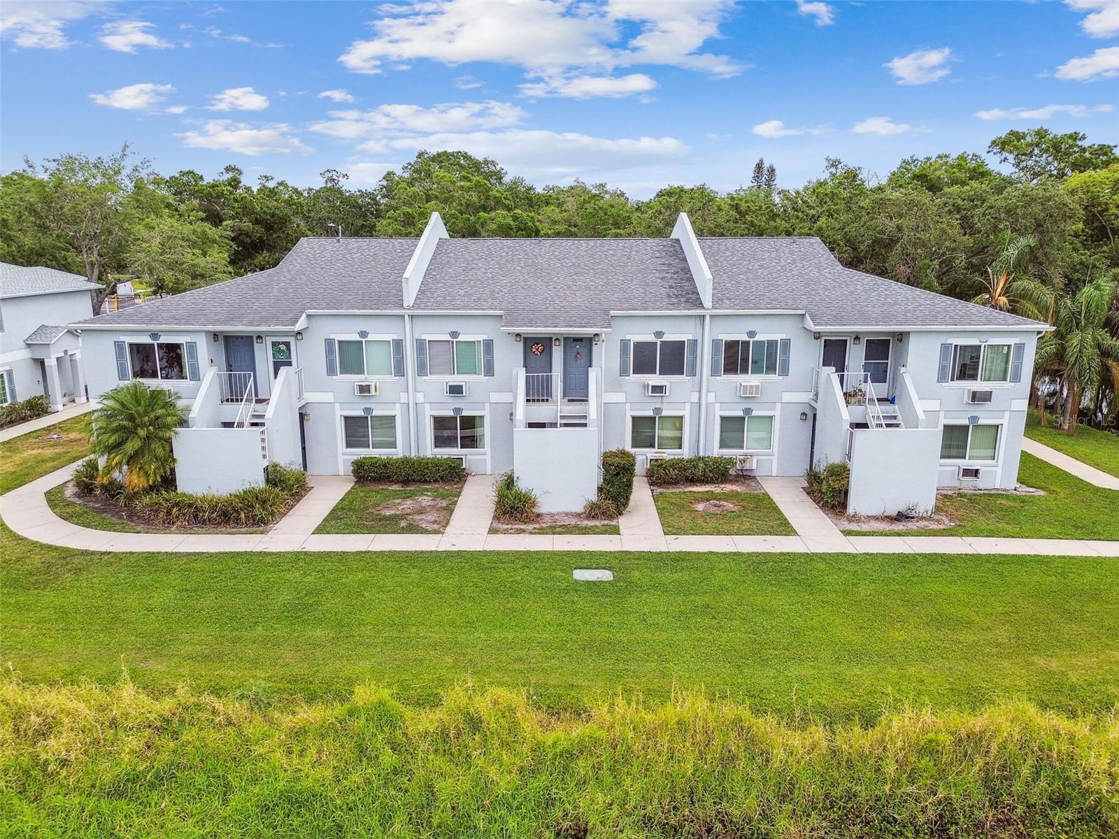 Image 33 of 79 For 4141 Dolphin Drive 4141