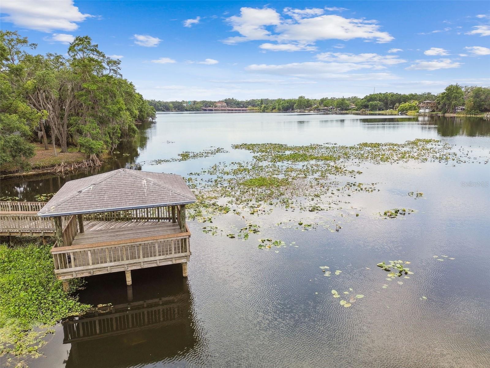 Image 35 of 79 For 4141 Dolphin Drive 4141