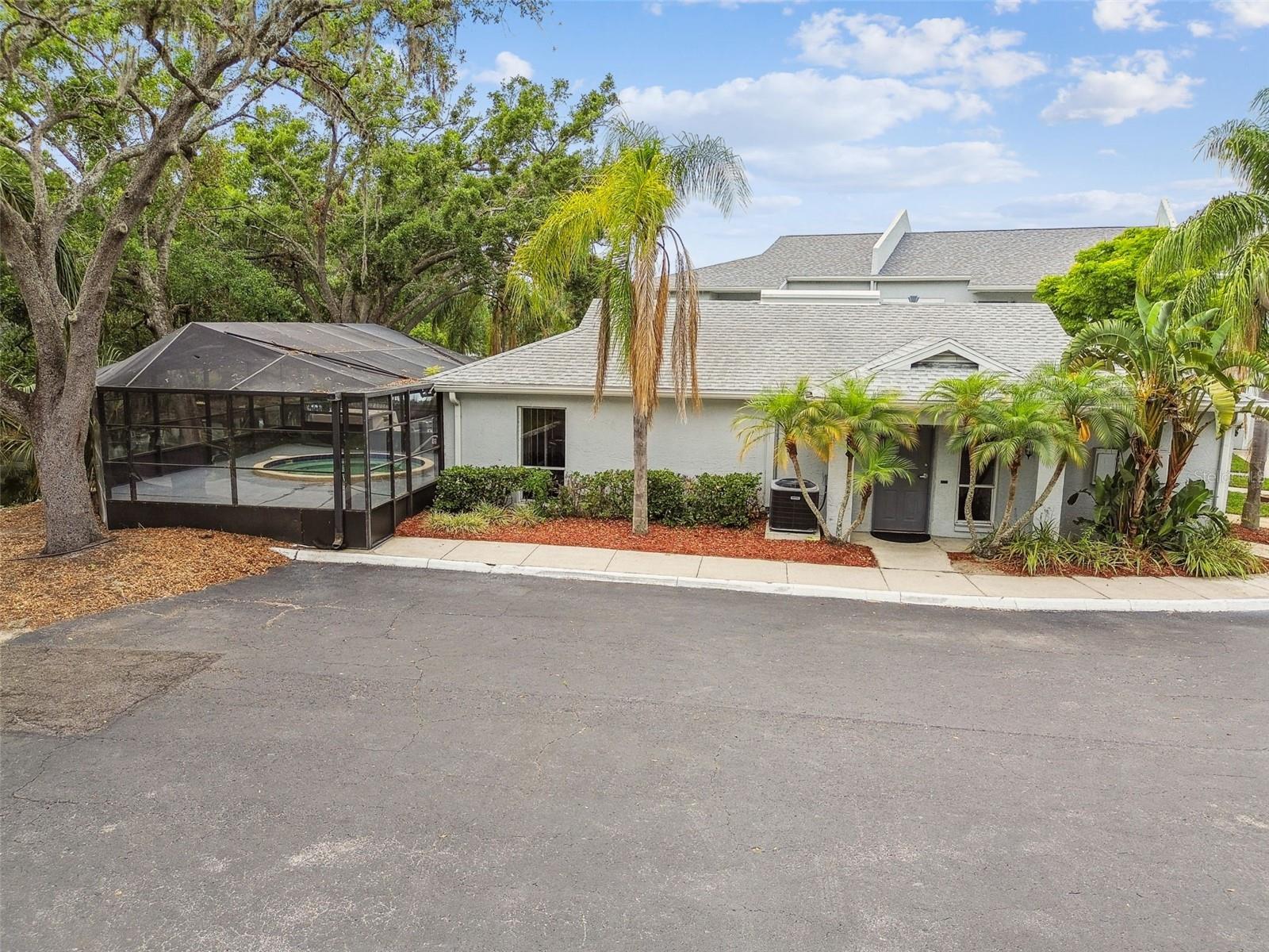 Image 44 of 79 For 4141 Dolphin Drive 4141