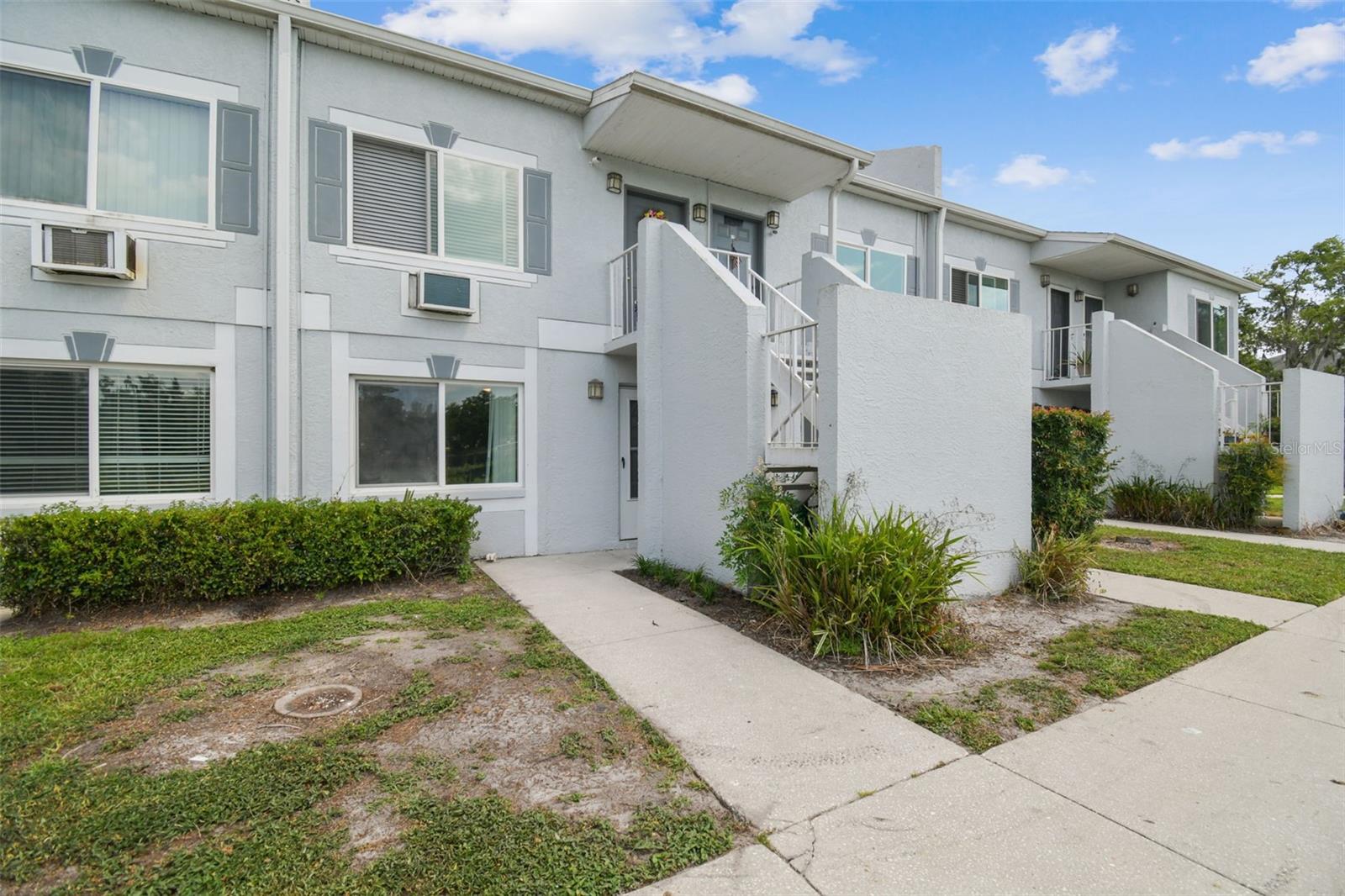 Image 5 of 79 For 4141 Dolphin Drive 4141