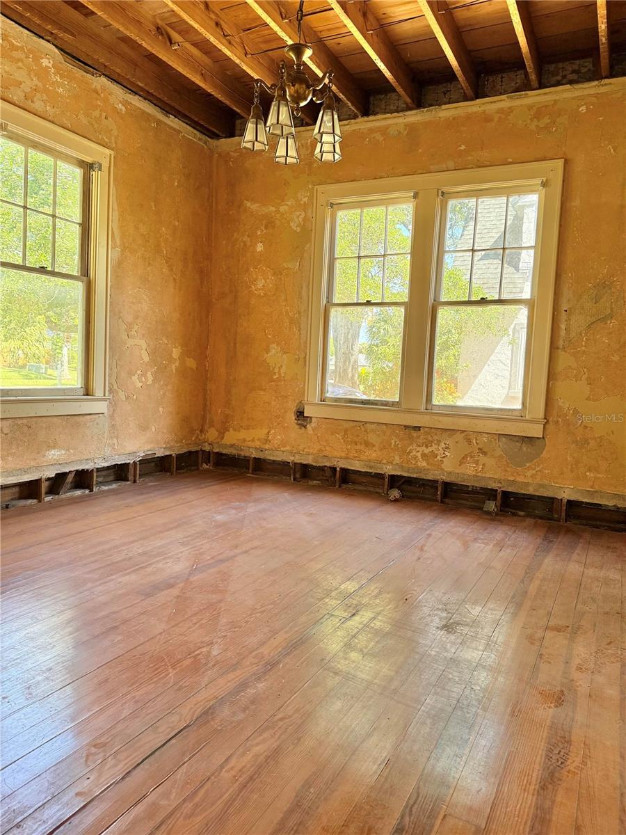 Image 3 of 21 For 311 Prescott Avenue