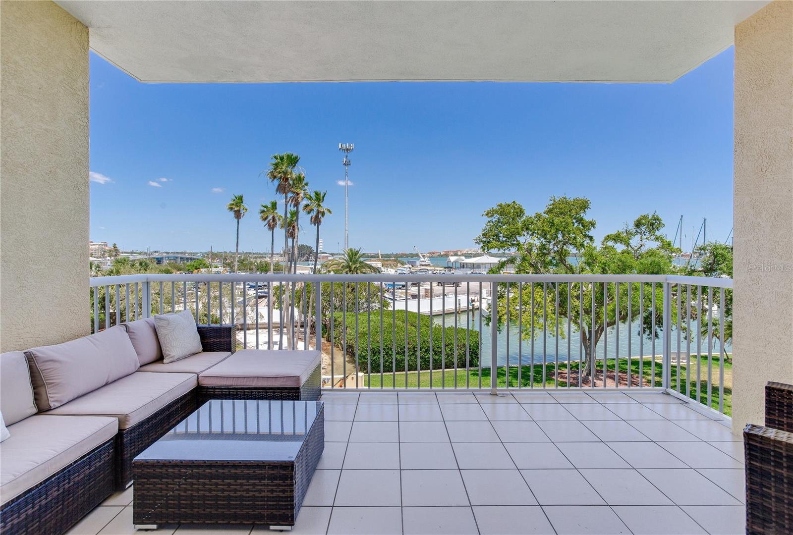 Image 16 of 62 For 425 150th Avenue 2301