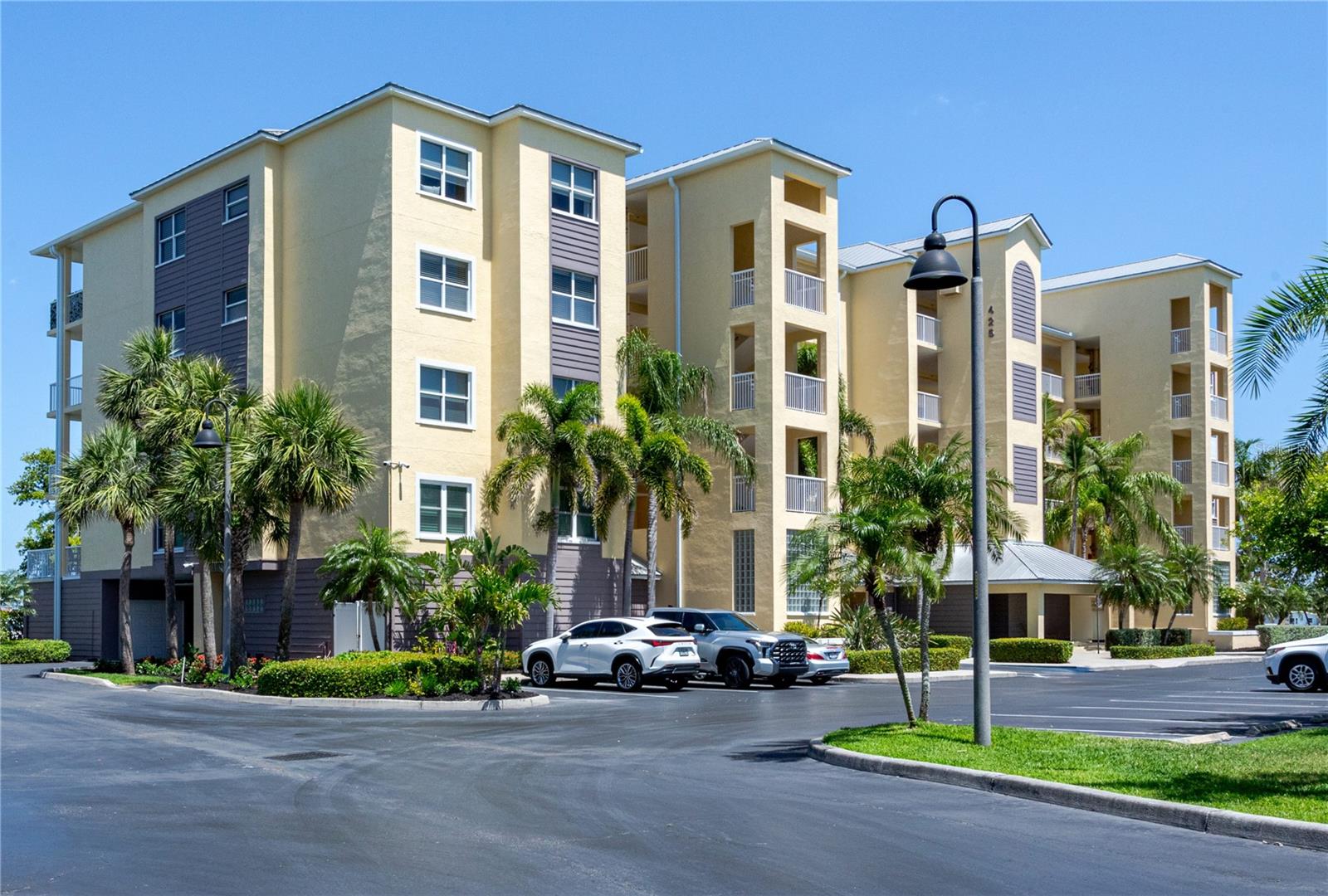 Image 2 of 62 For 425 150th Avenue 2301