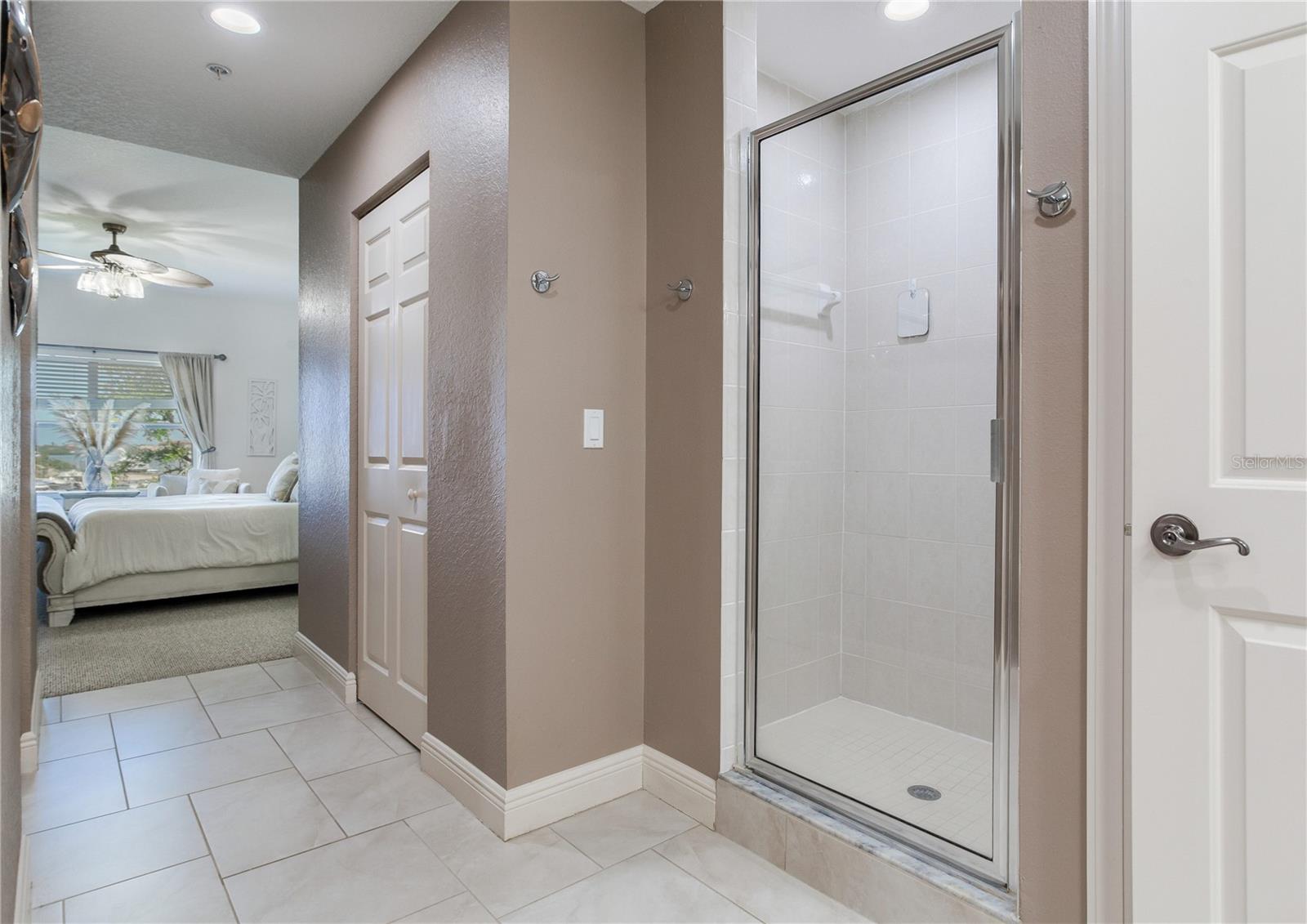 Image 36 of 62 For 425 150th Avenue 2301
