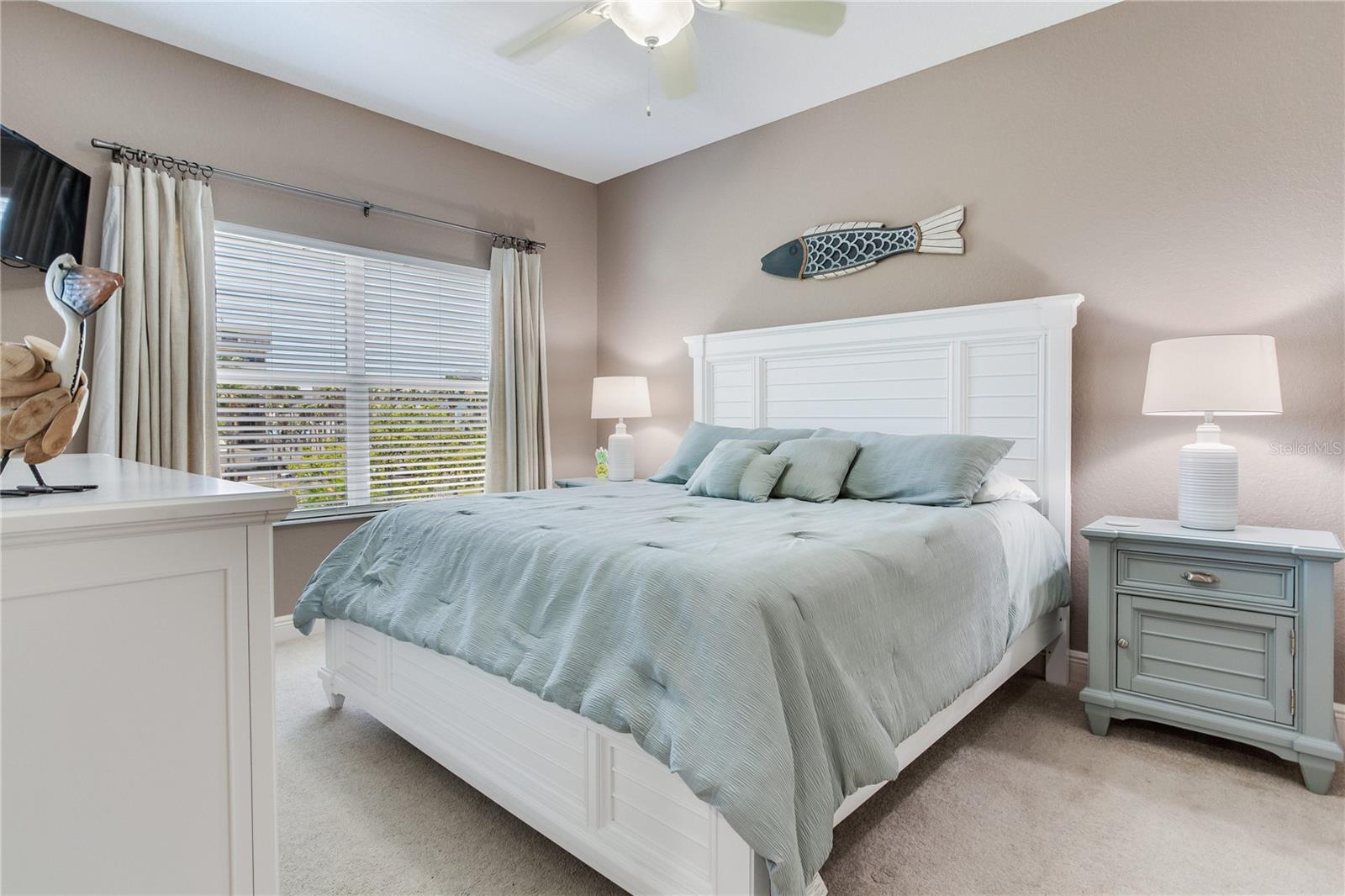 Image 37 of 62 For 425 150th Avenue 2301