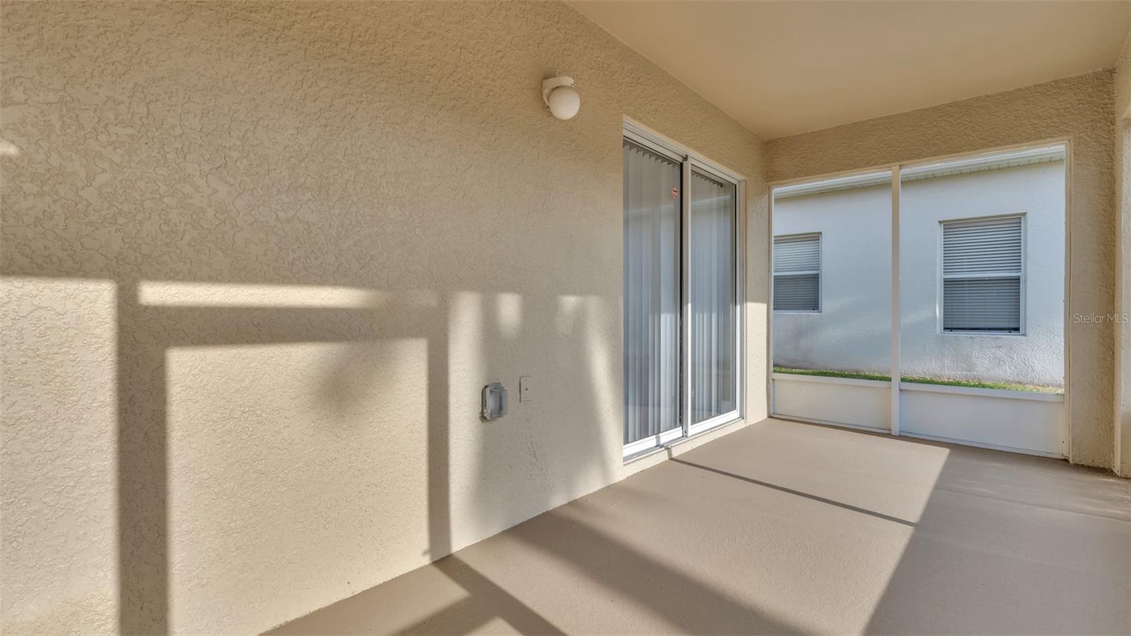 Image 12 of 31 For 9253 Beaufort Court
