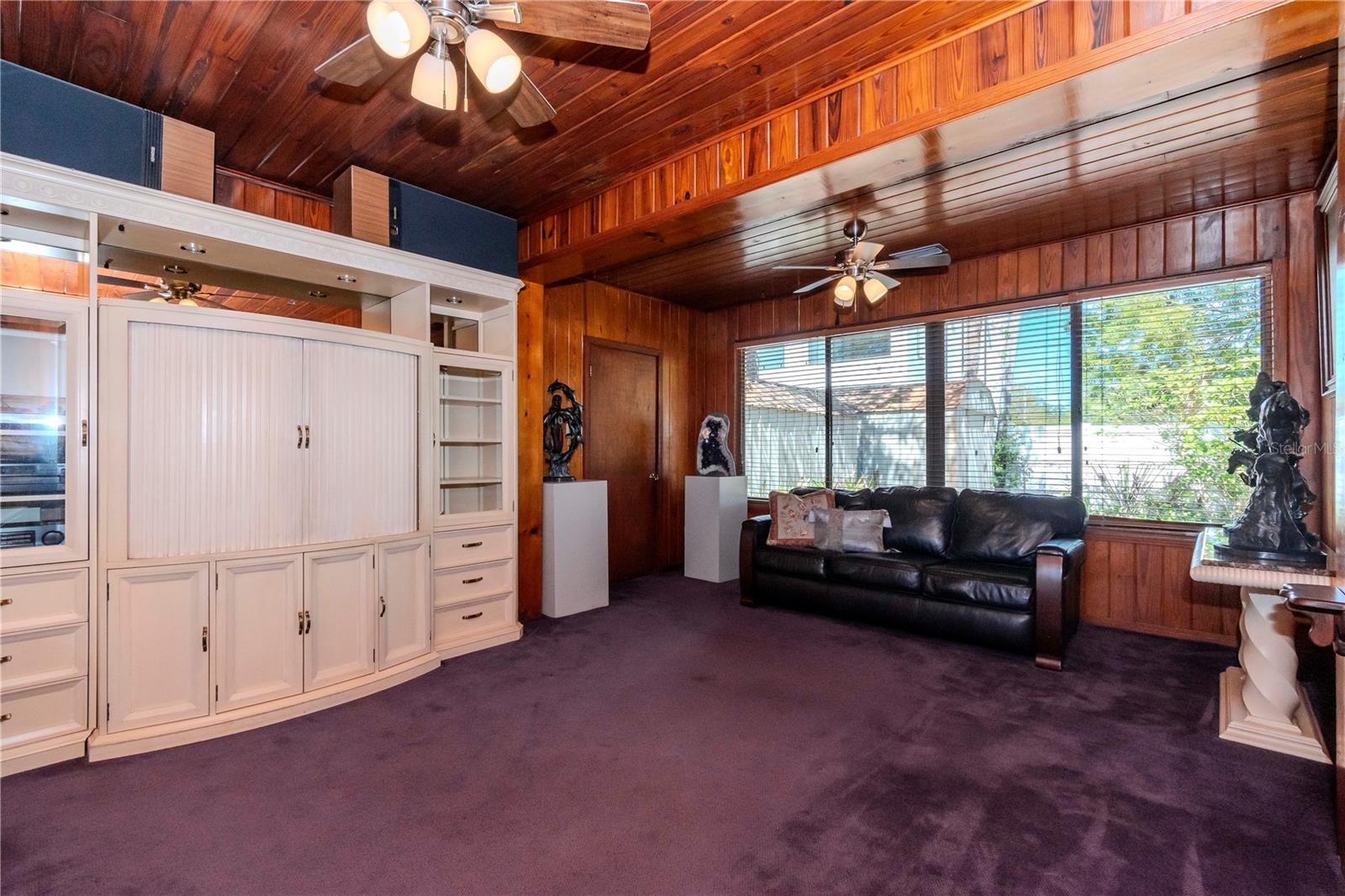Image 11 of 36 For 4425 Bay Villa Avenue