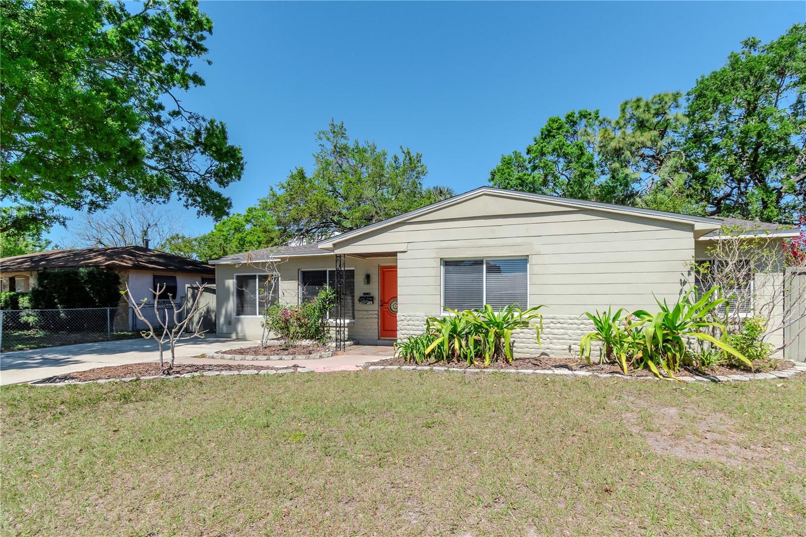 Image 4 of 36 For 4425 Bay Villa Avenue