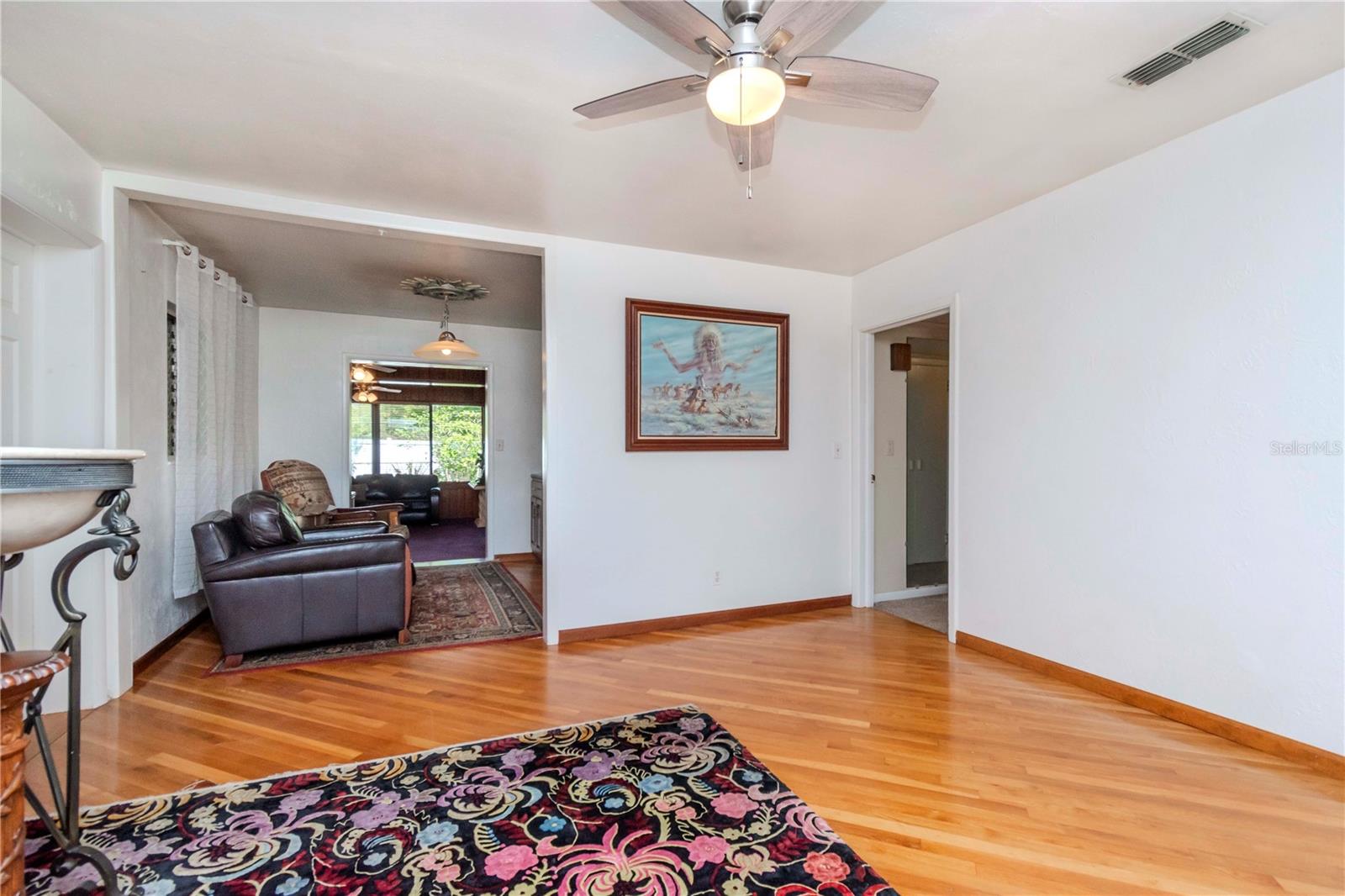 Image 8 of 36 For 4425 Bay Villa Avenue