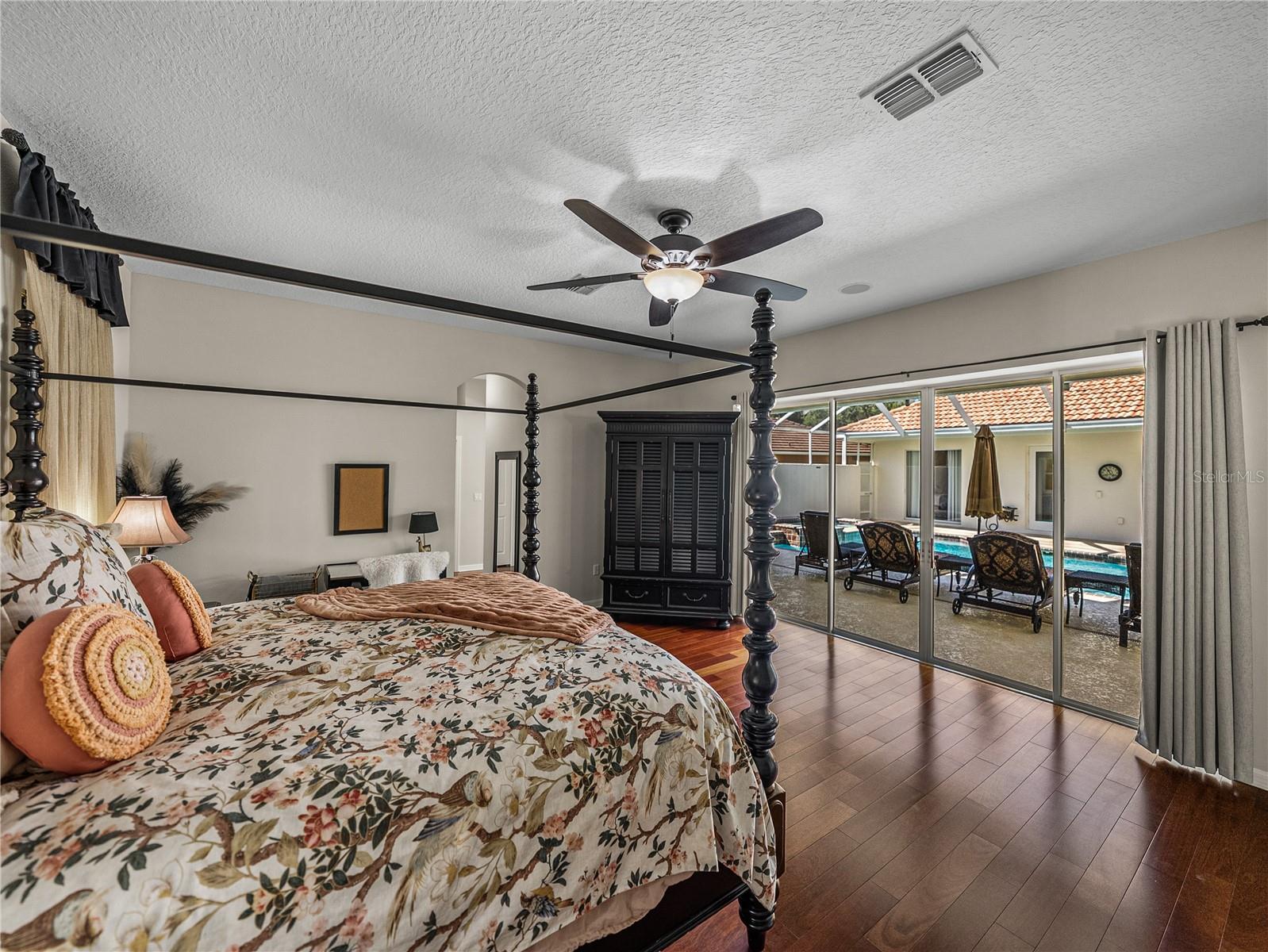 Image 33 of 86 For 12902 Grand Traverse Drive