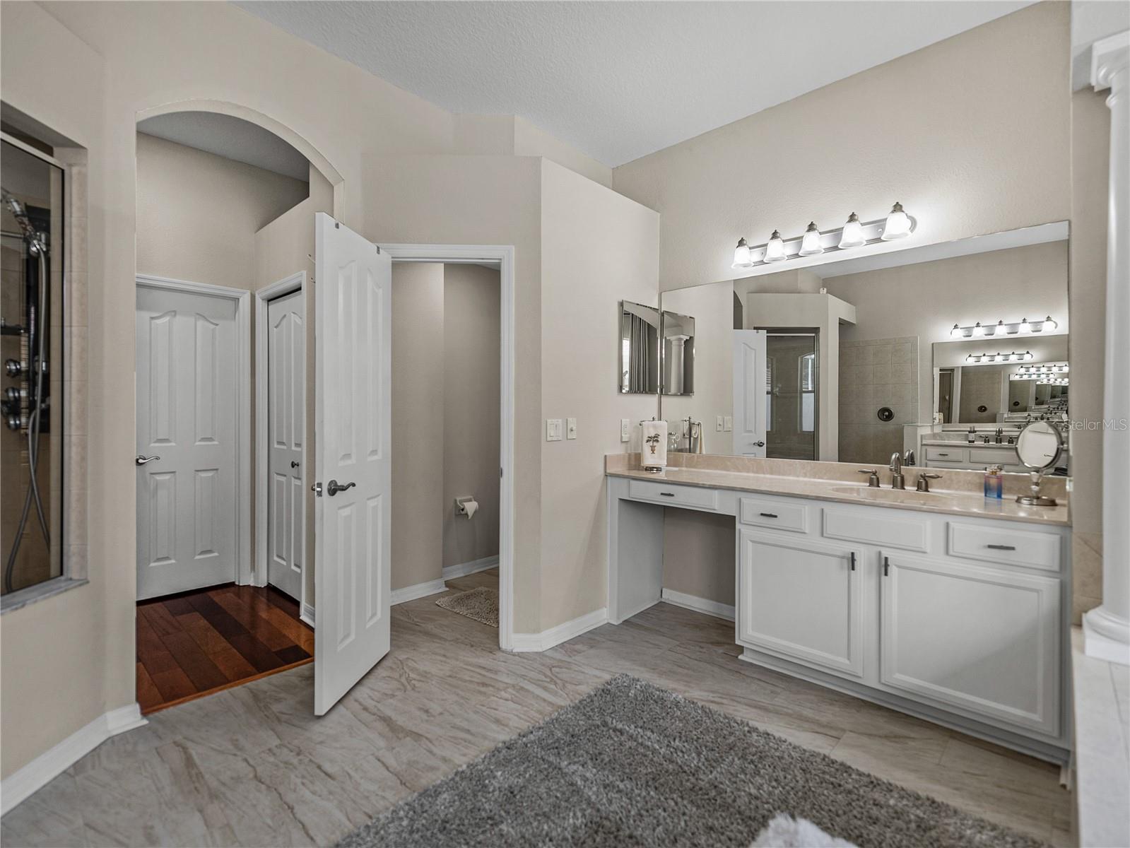 Image 40 of 86 For 12902 Grand Traverse Drive