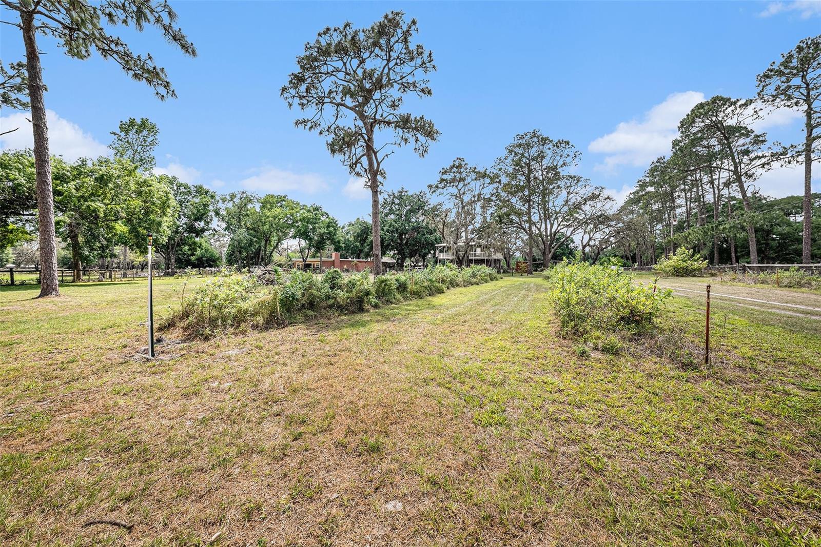 Image 22 of 37 For 18838 Huckavalle Road