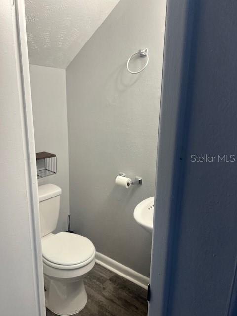Image 9 of 21 For 5601 Ashley Oaks Drive 8