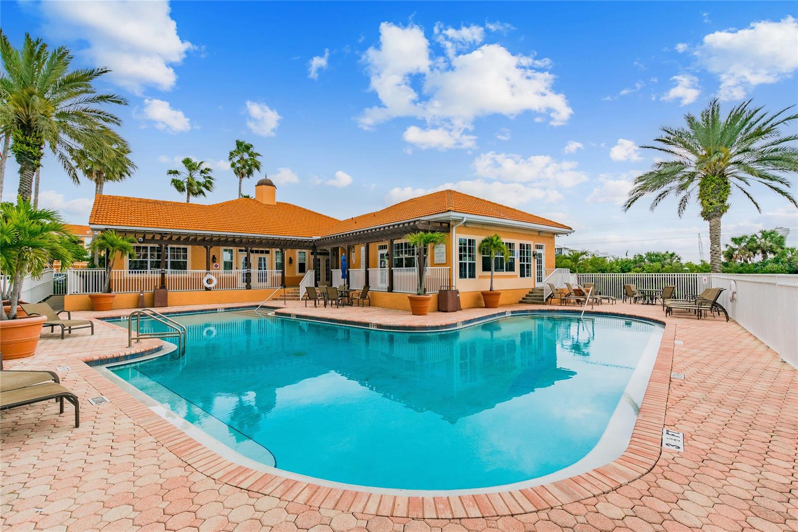 Image 41 of 88 For 5000 Culbreath Key Way 8-205