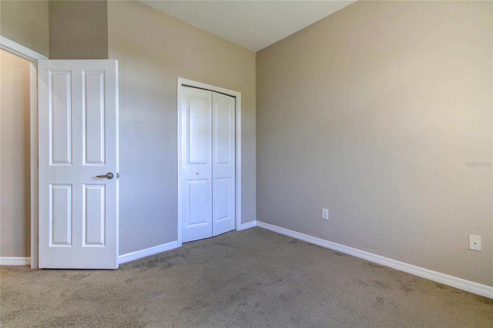 Image 15 of 31 For 11528 Fountainhead Drive