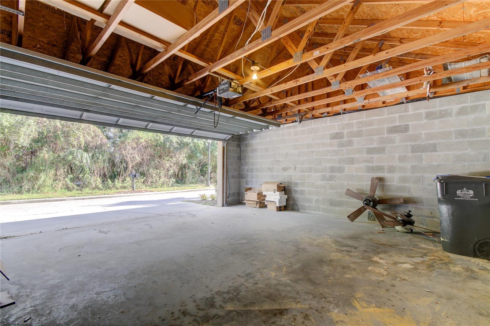 Image 22 of 31 For 11528 Fountainhead Drive