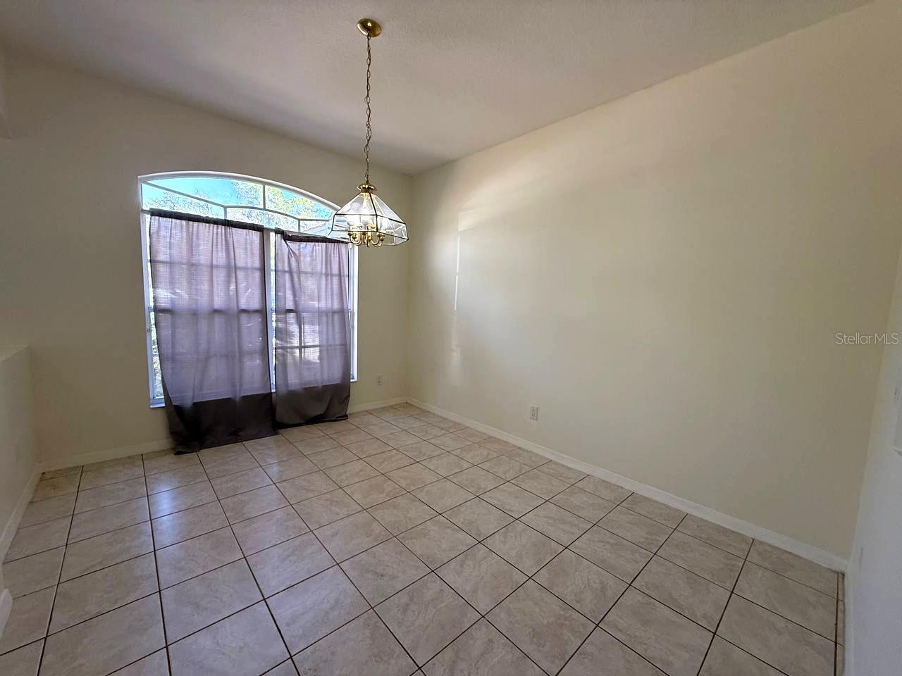 Image 4 of 25 For 1907 Winn Arthur Drive