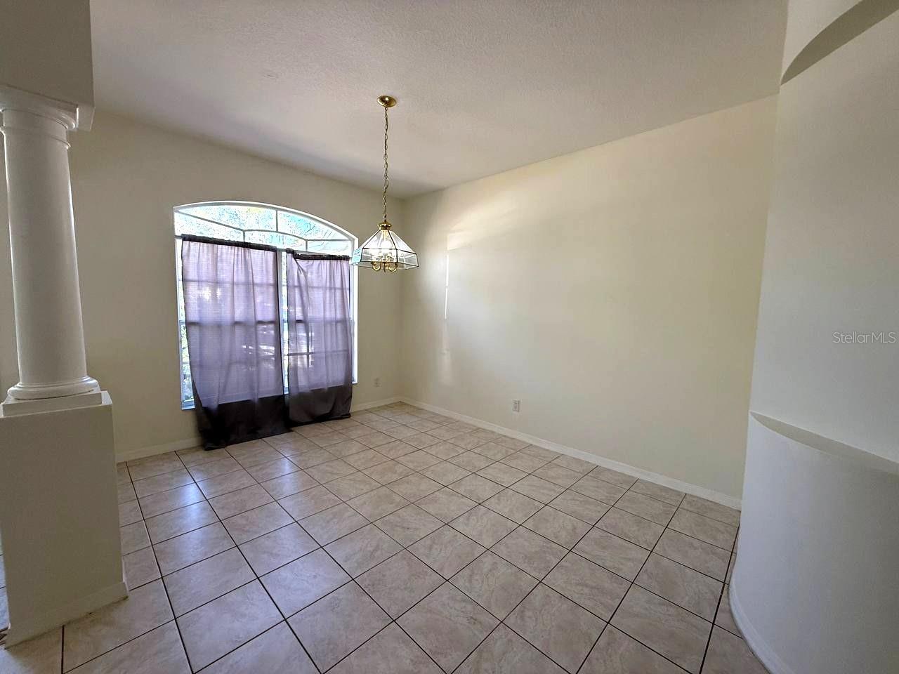 Image 5 of 25 For 1907 Winn Arthur Drive