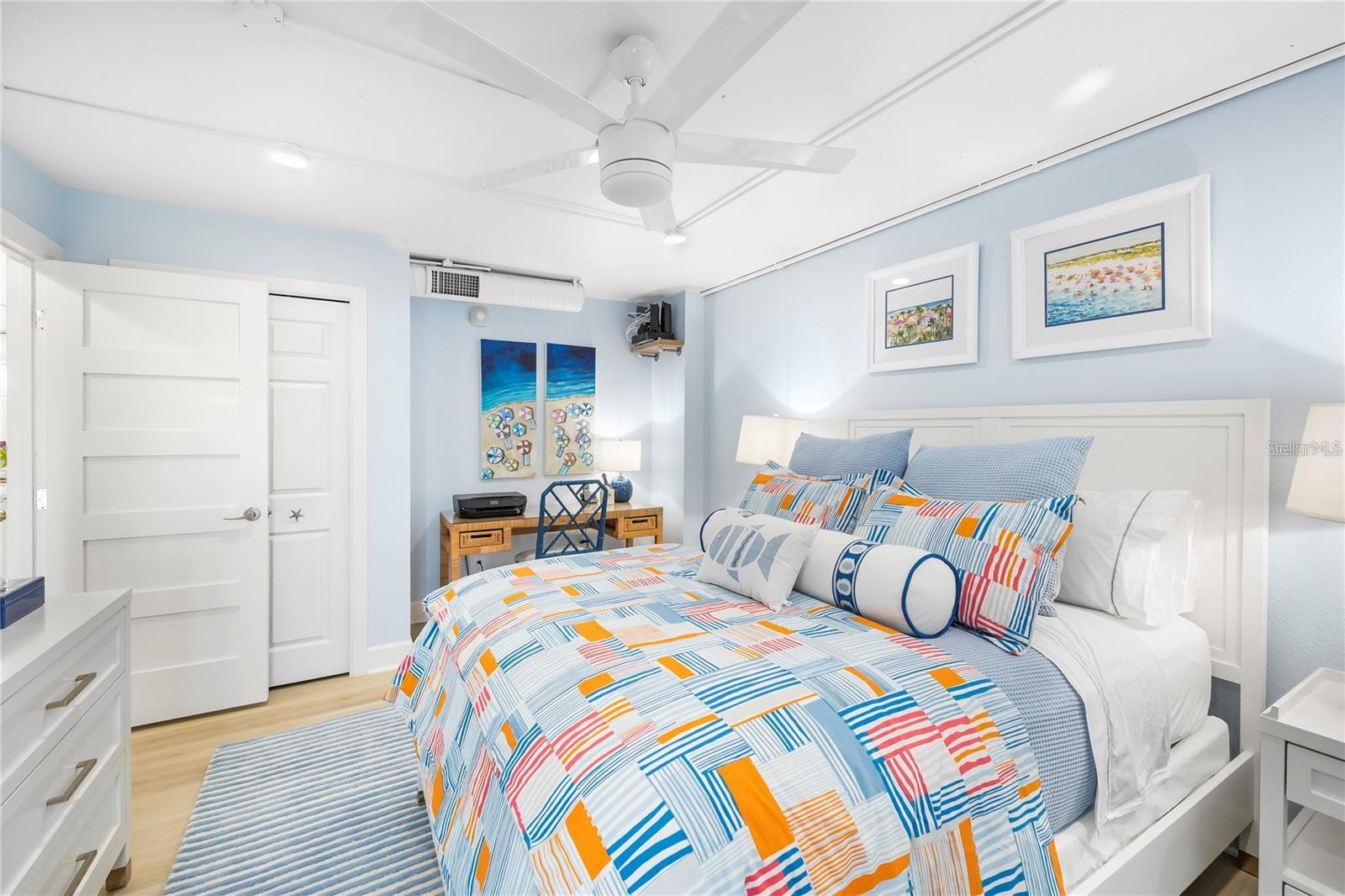 Image 24 of 31 For 851 Bayway Boulevard 404