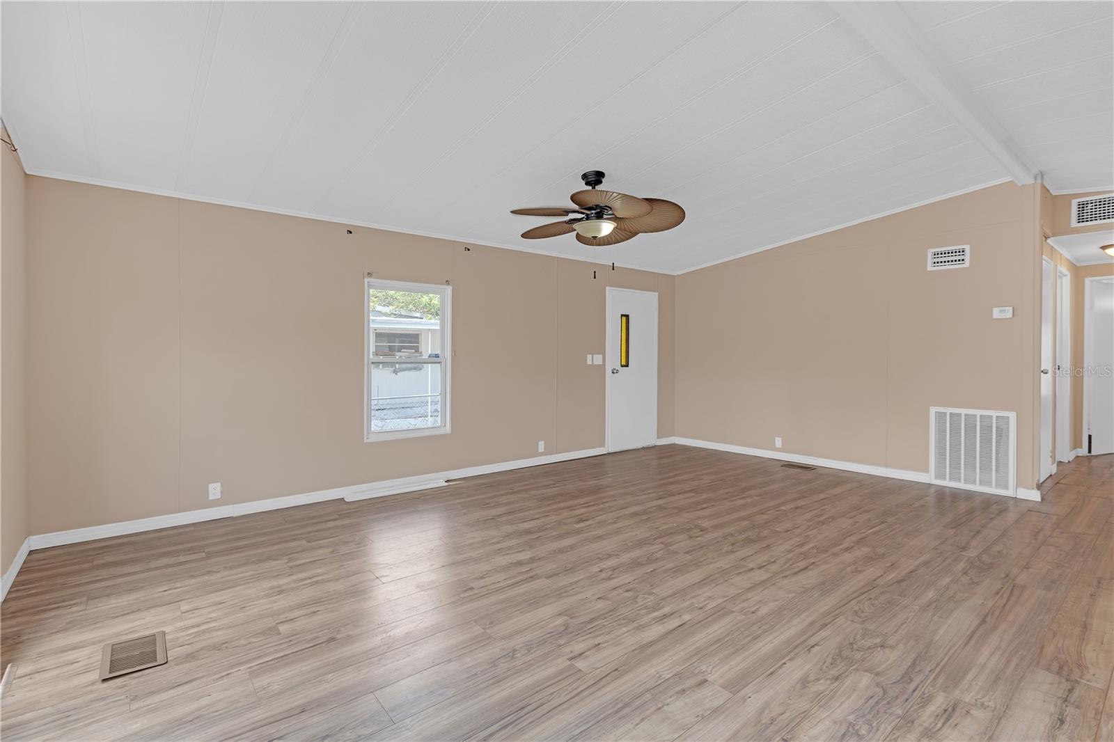 Image 11 of 34 For 11309 Leisure Lane