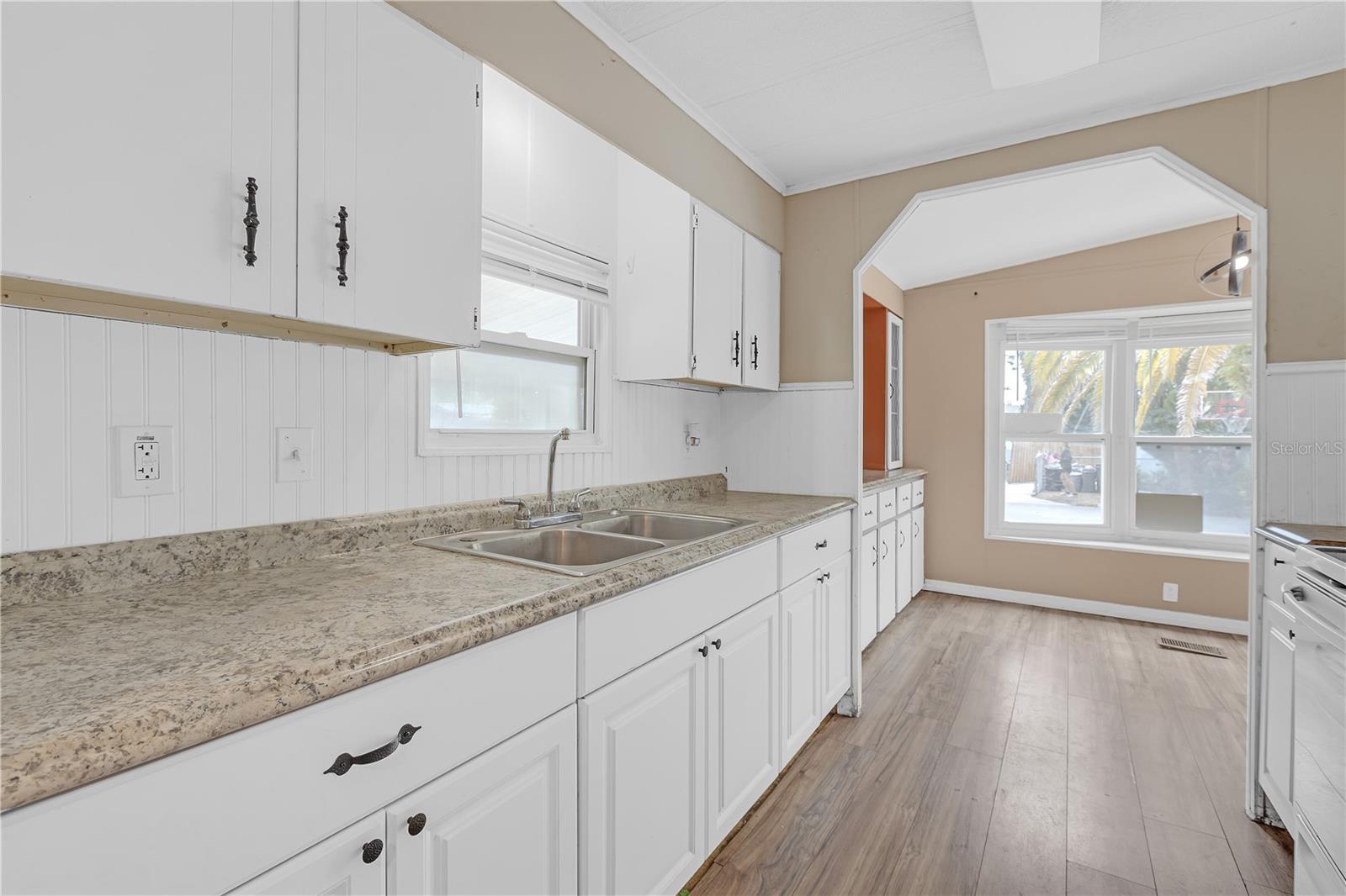 Image 6 of 34 For 11309 Leisure Lane