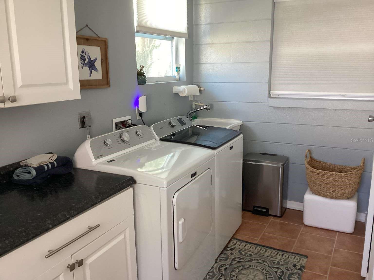 Listing photo id 8 for 101 Madonna Boulevard