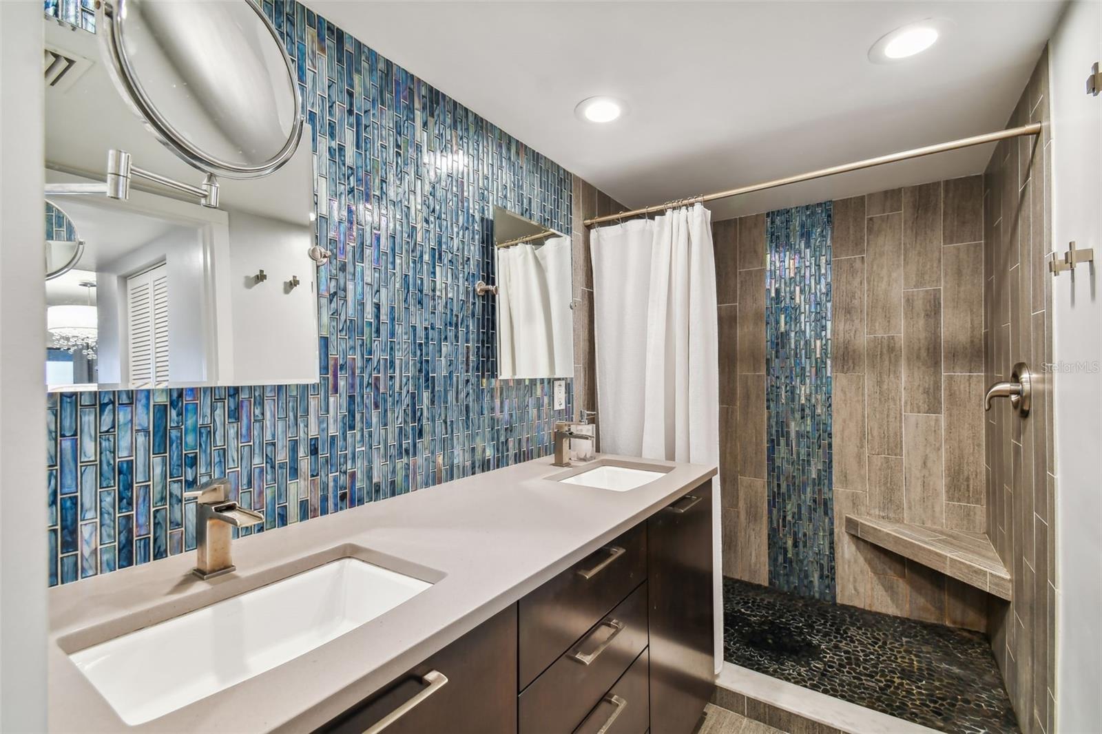 Image 17 of 23 For 4141 Bayshore Boulevard 402